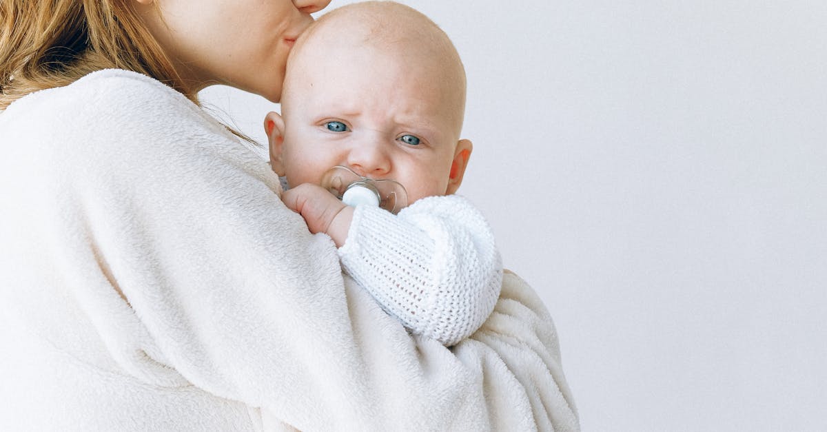 Breastfeeding and Beyond: How to Foster Your Bond with Skin-to-Skin Care