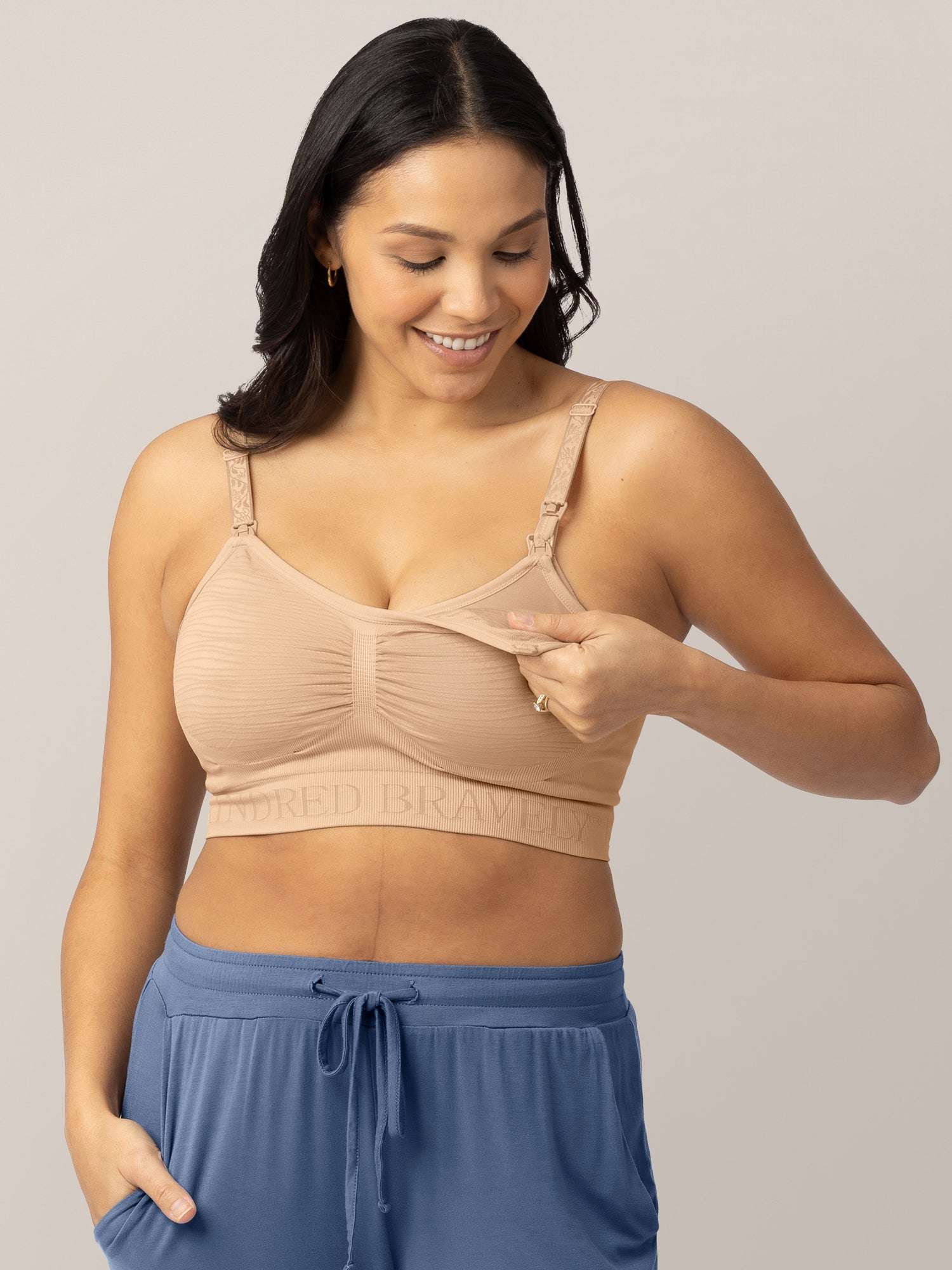 Sublime® Hands-Free Pumping & Nursing Bra | Beige Milk & Baby