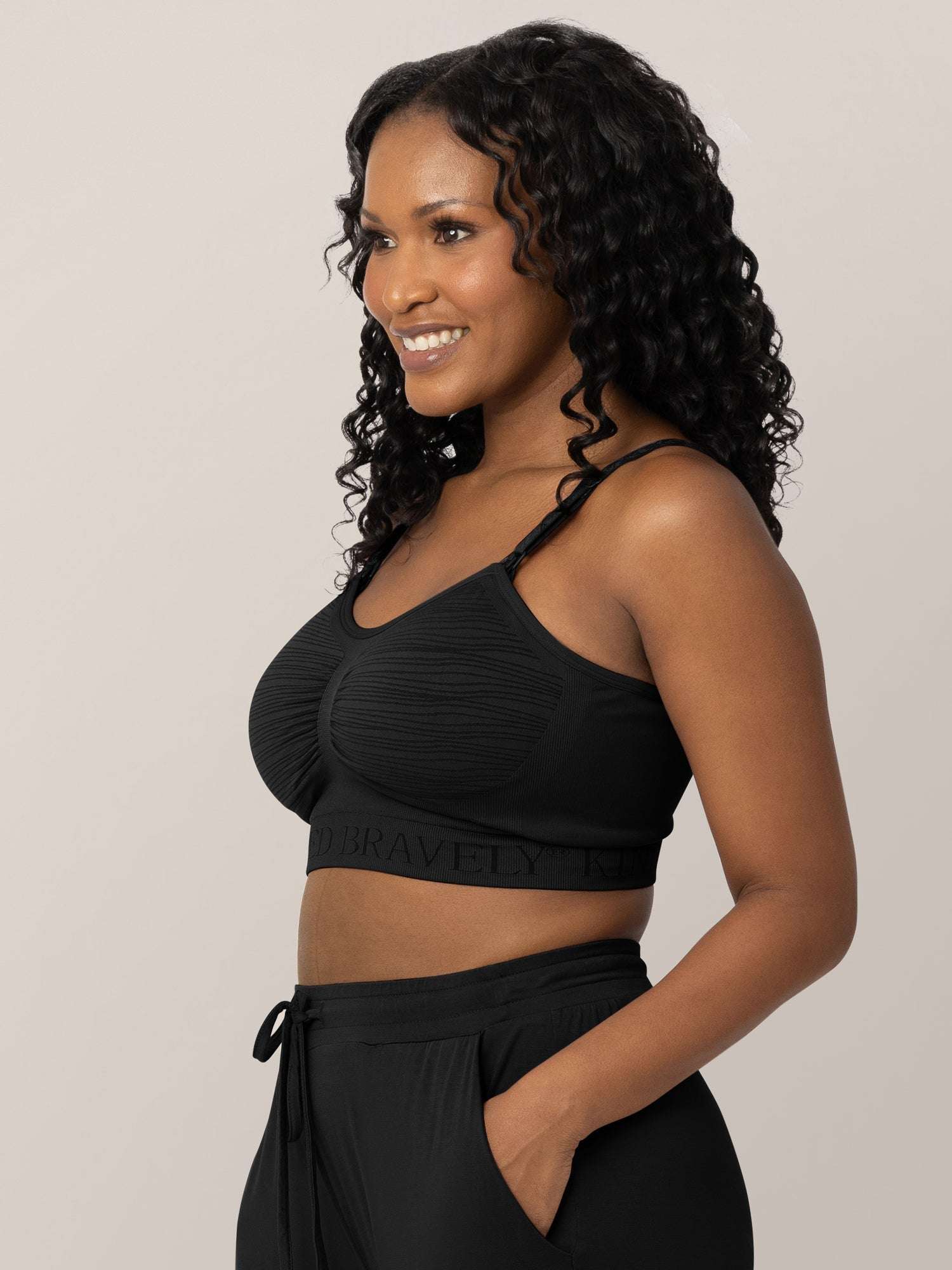 Sublime® Hands-Free Pumping & Nursing Bra | Black Milk & Baby