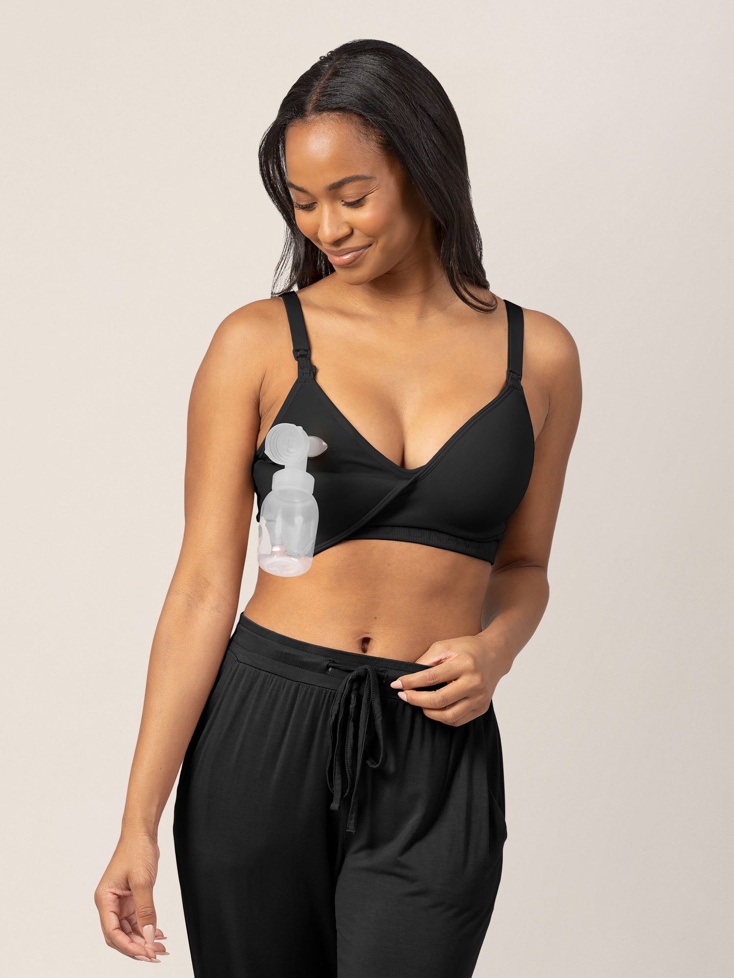 Signature Sublime® Contour Hands-Free Pumping & Nursing Bra | Black | Milk & Baby