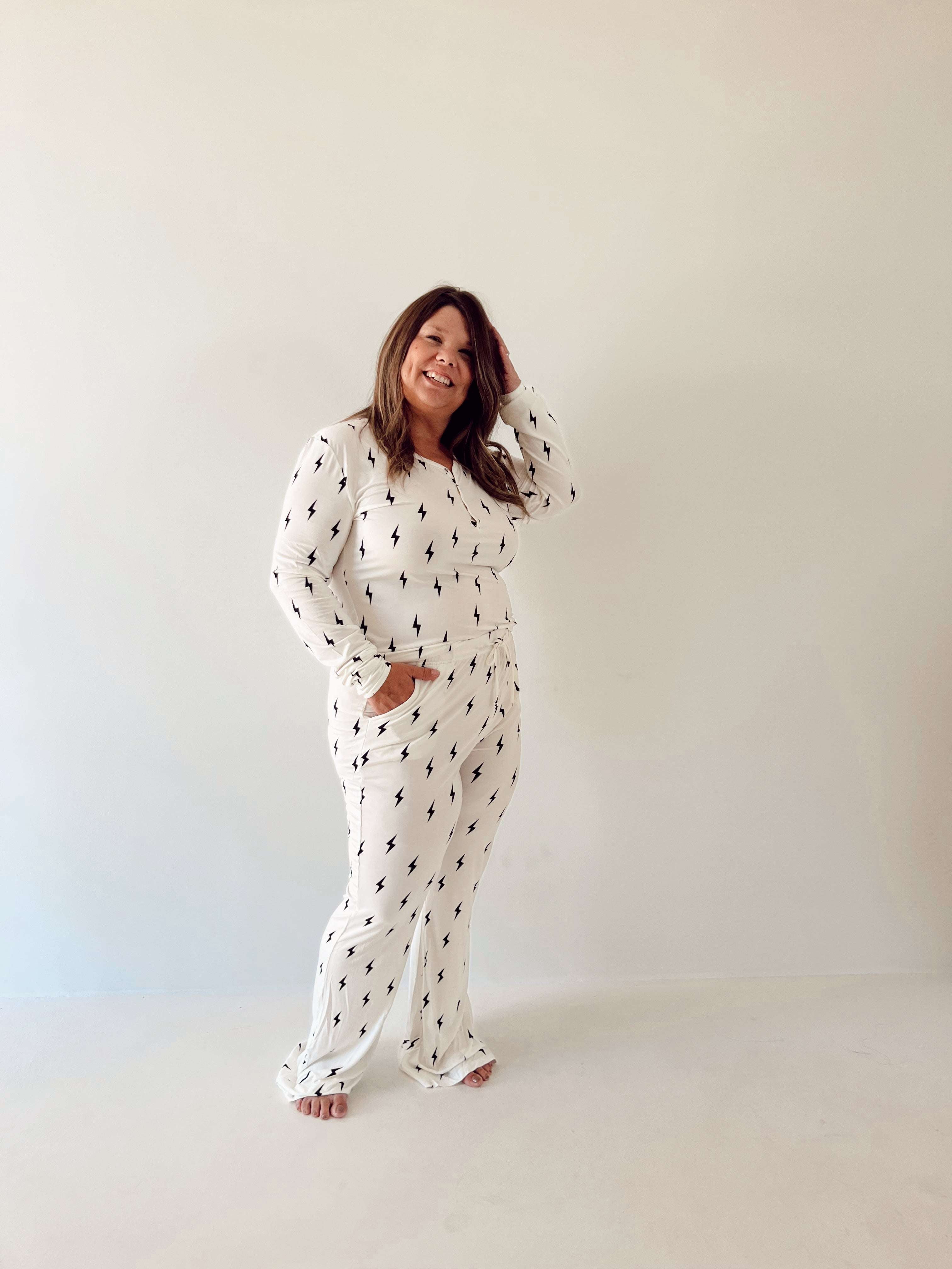 White & Black Lightning Bolt | Women's Bamboo Pajamas Milk & Baby