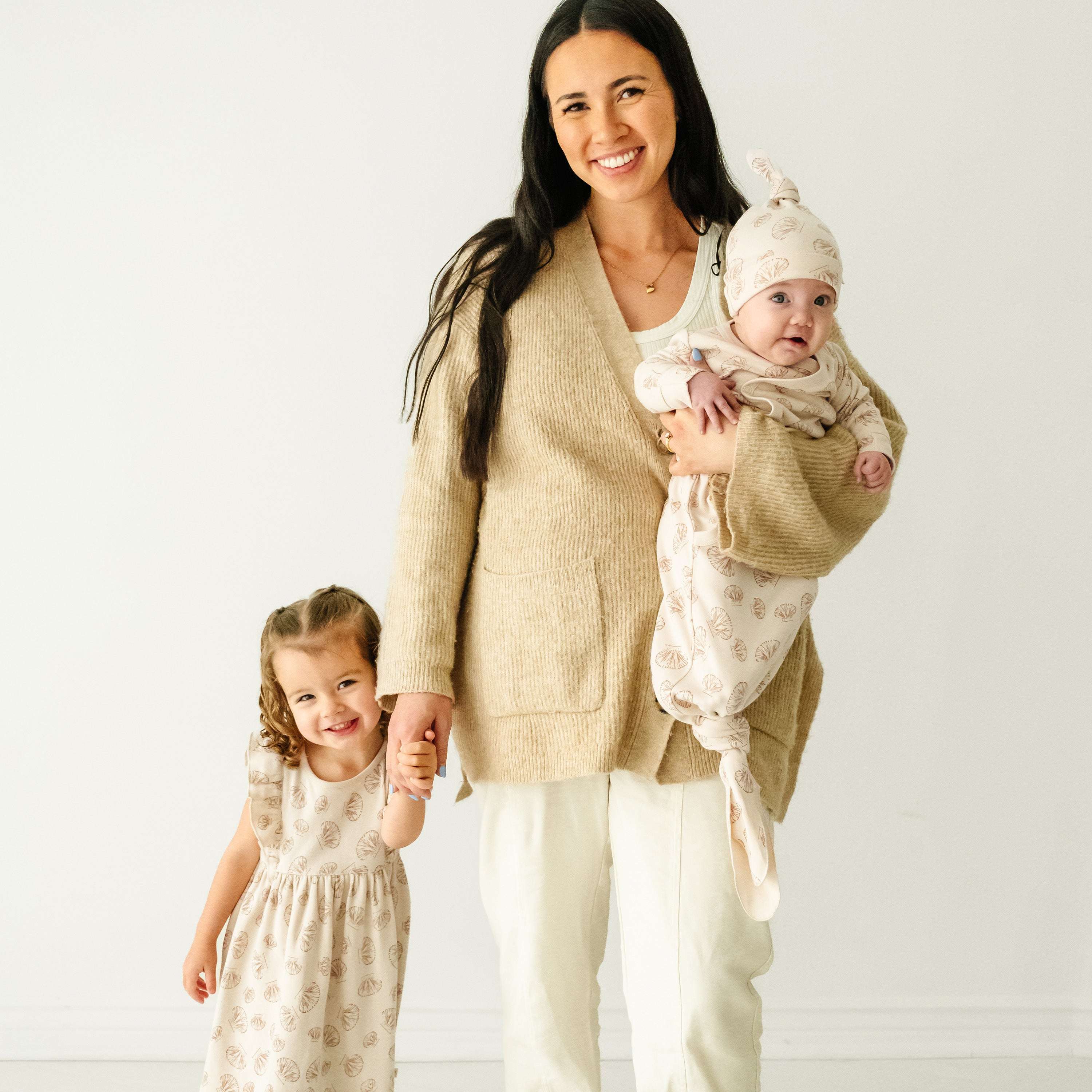 Organic Baby Sleep Gown Knotted | Seashells Milk & Baby