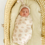 Organic Baby Swaddle Blanket & Hat | Seashells Milk & Baby