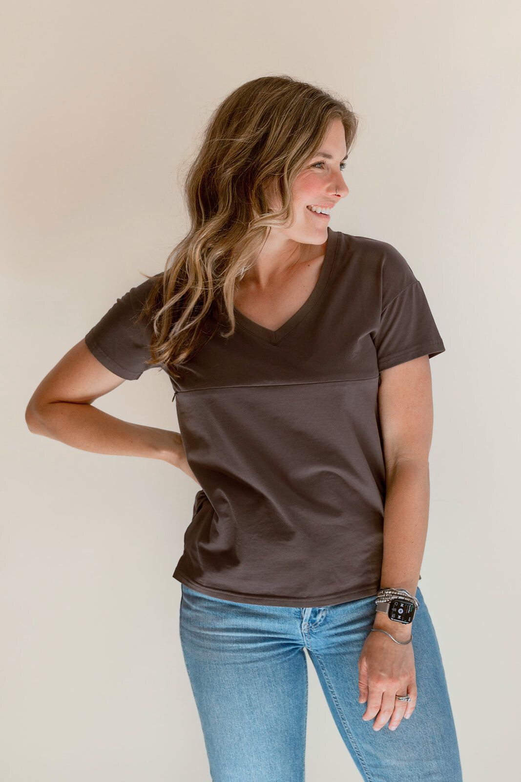 V-Neck Full Zip Breastfeeding Tee | Milk & Baby