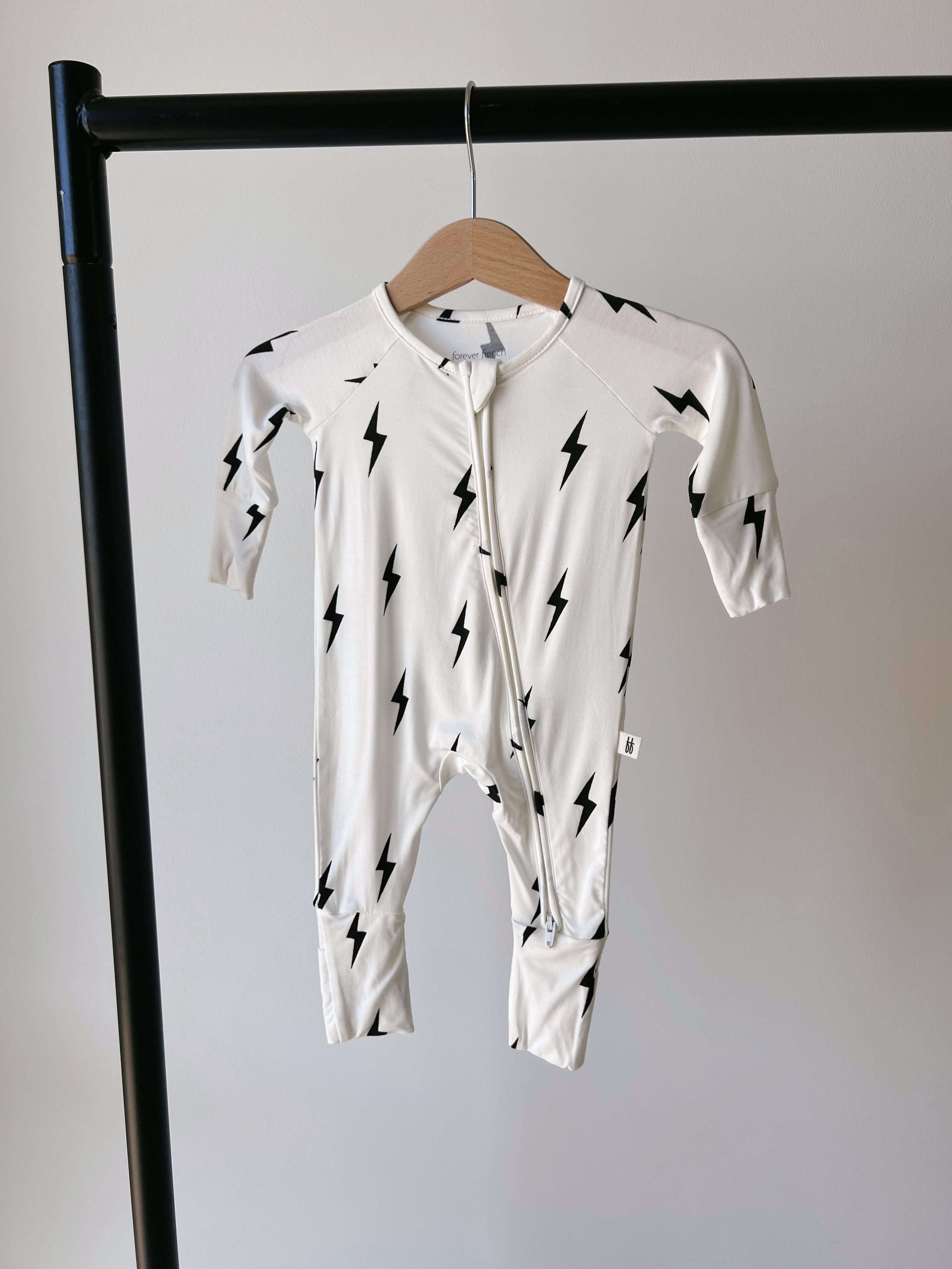 White & Black Lightning Bolt | Bamboo Zip Pajamas Milk & Baby