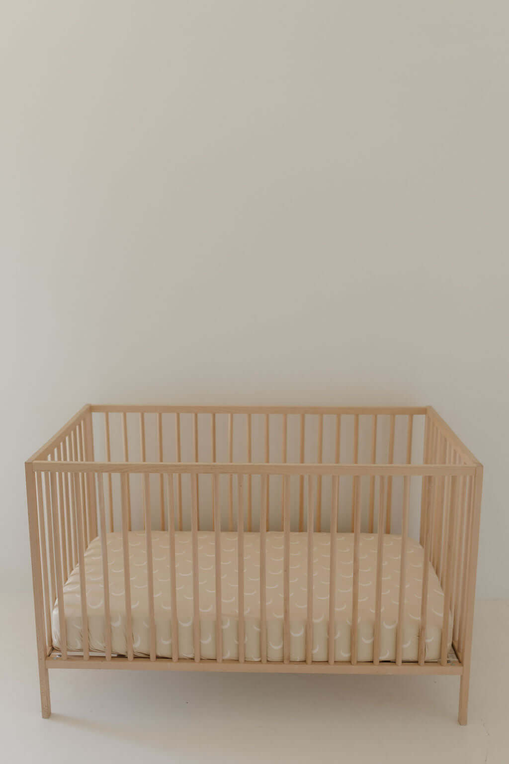 Luna | Bamboo Crib Sheet | Milk & Baby