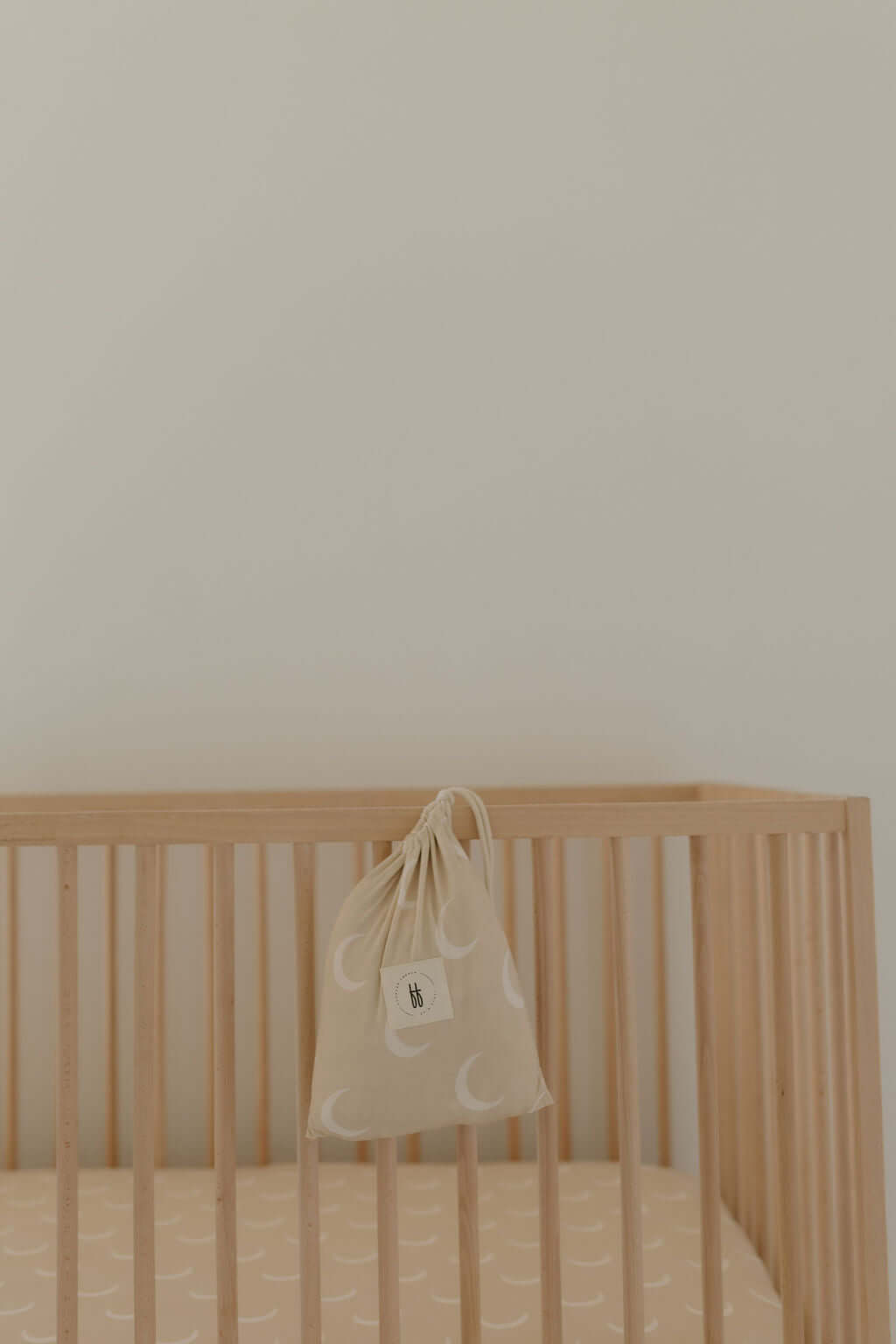 Luna | Bamboo Crib Sheet | Milk & Baby