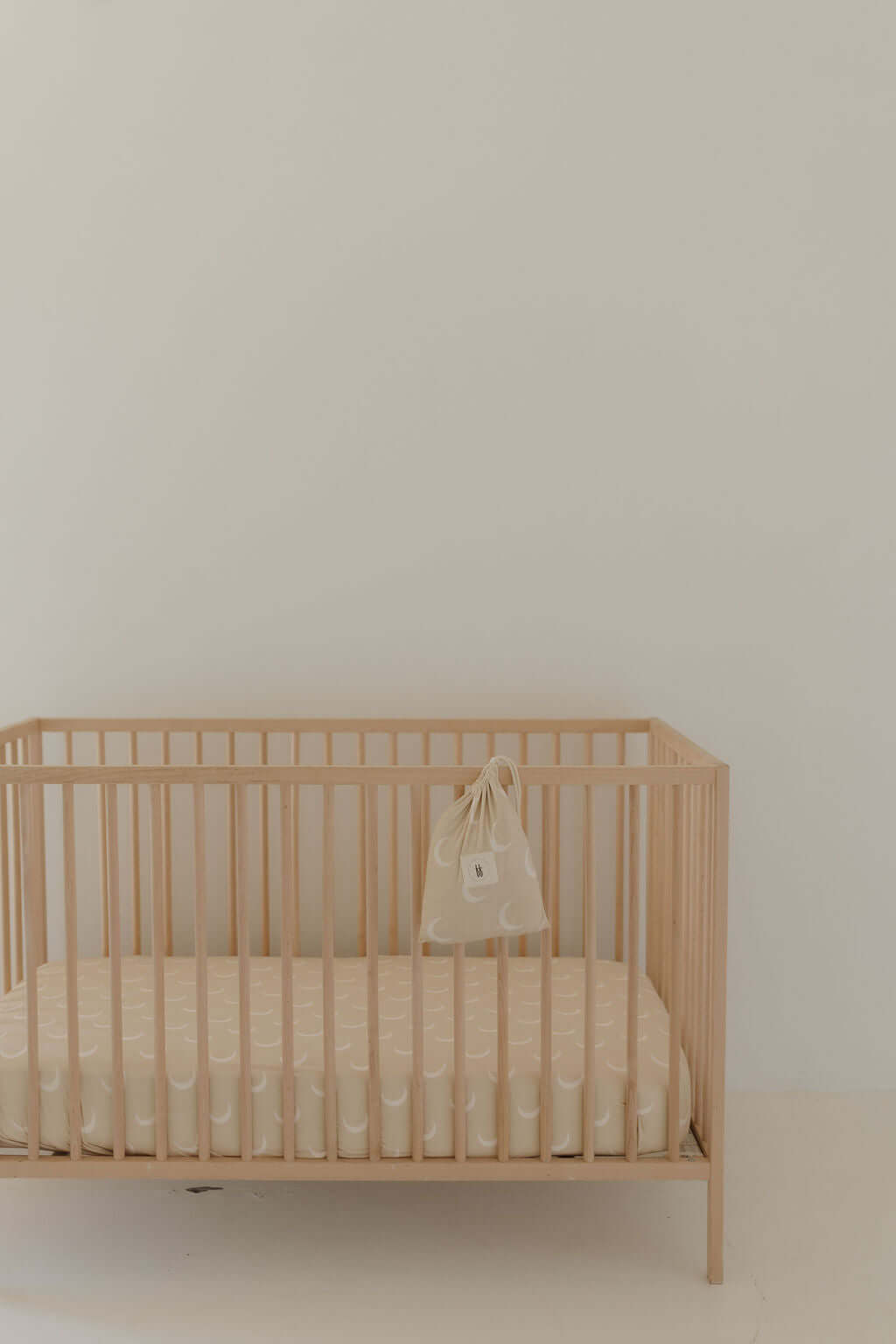 Luna | Bamboo Crib Sheet | Milk & Baby