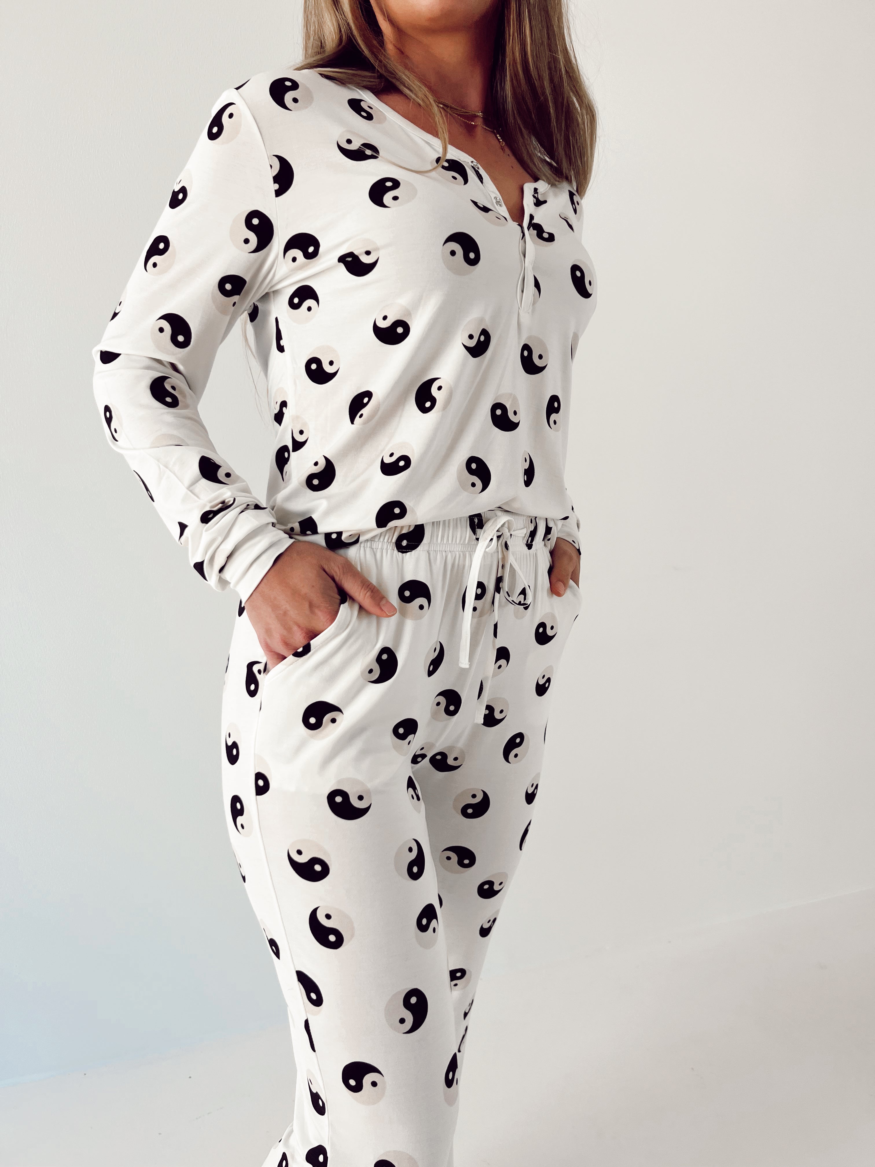 Black & White Yin Yang | Women's Bamboo Pajamas | Milk & Baby