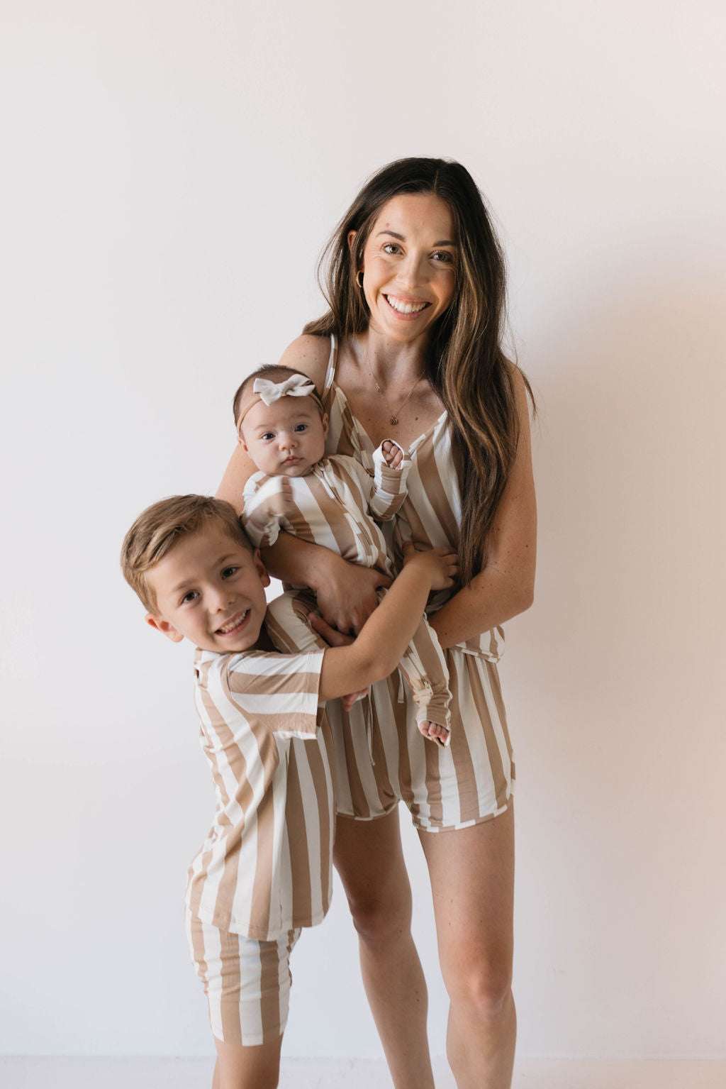 Kal Stripe | Bamboo Zip Pajamas Milk & Baby