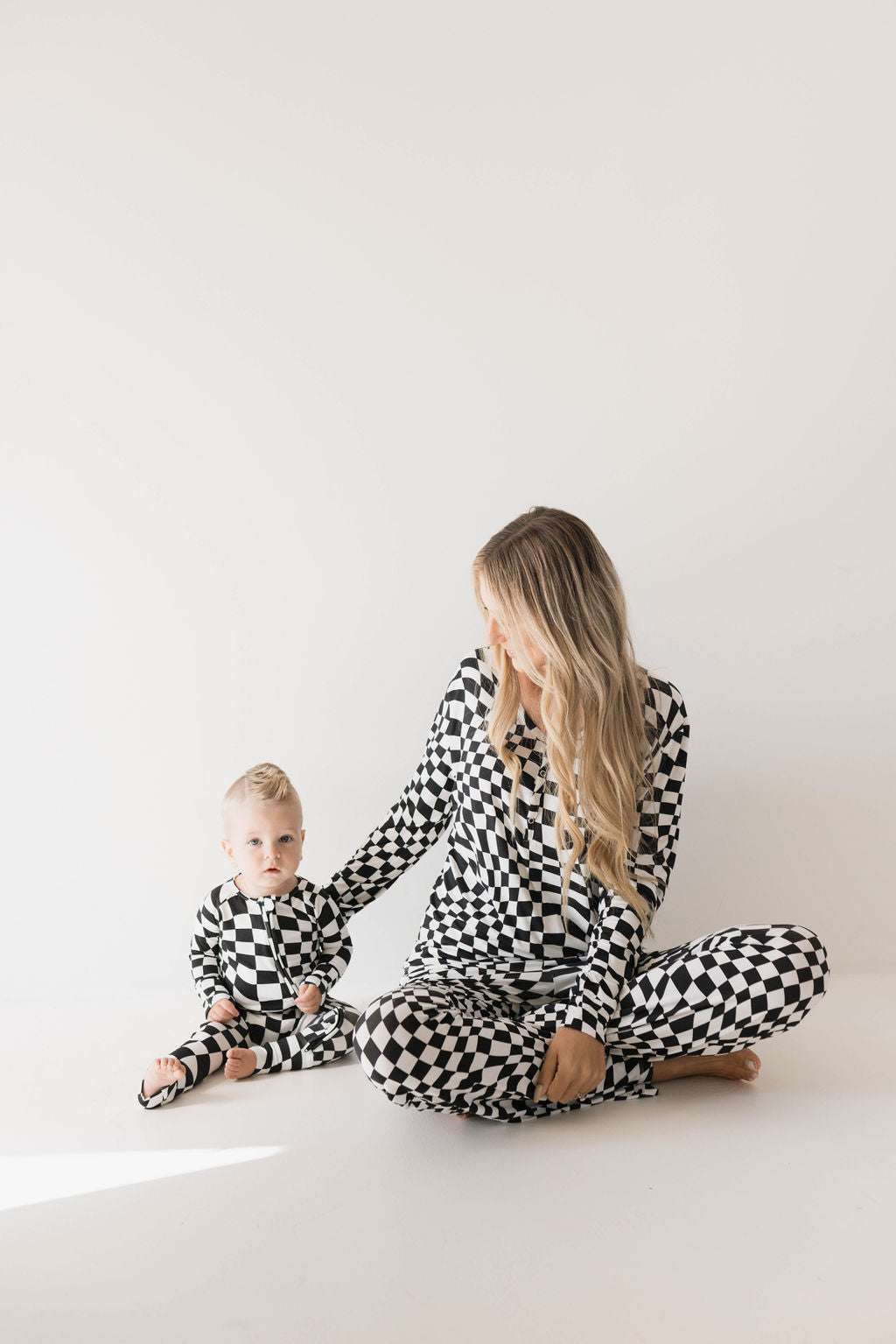 Black & White Wavy Checkerboard | Bamboo Zip Pajamas Milk & Baby