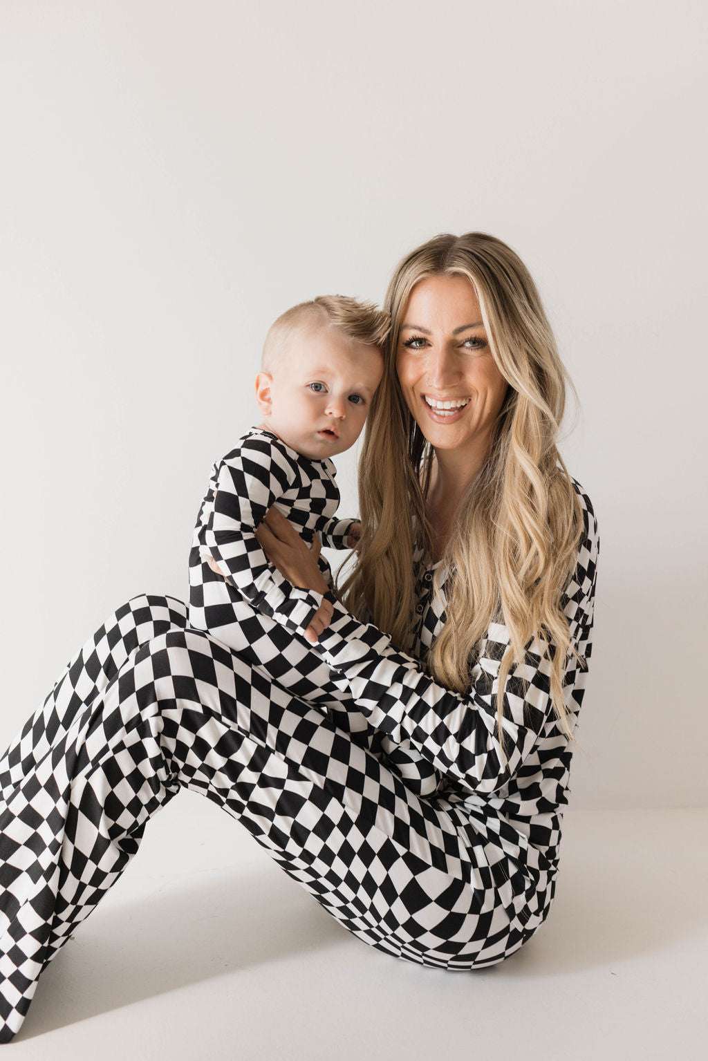 Black & White Wavy Checkerboard | Bamboo Zip Pajamas Milk & Baby