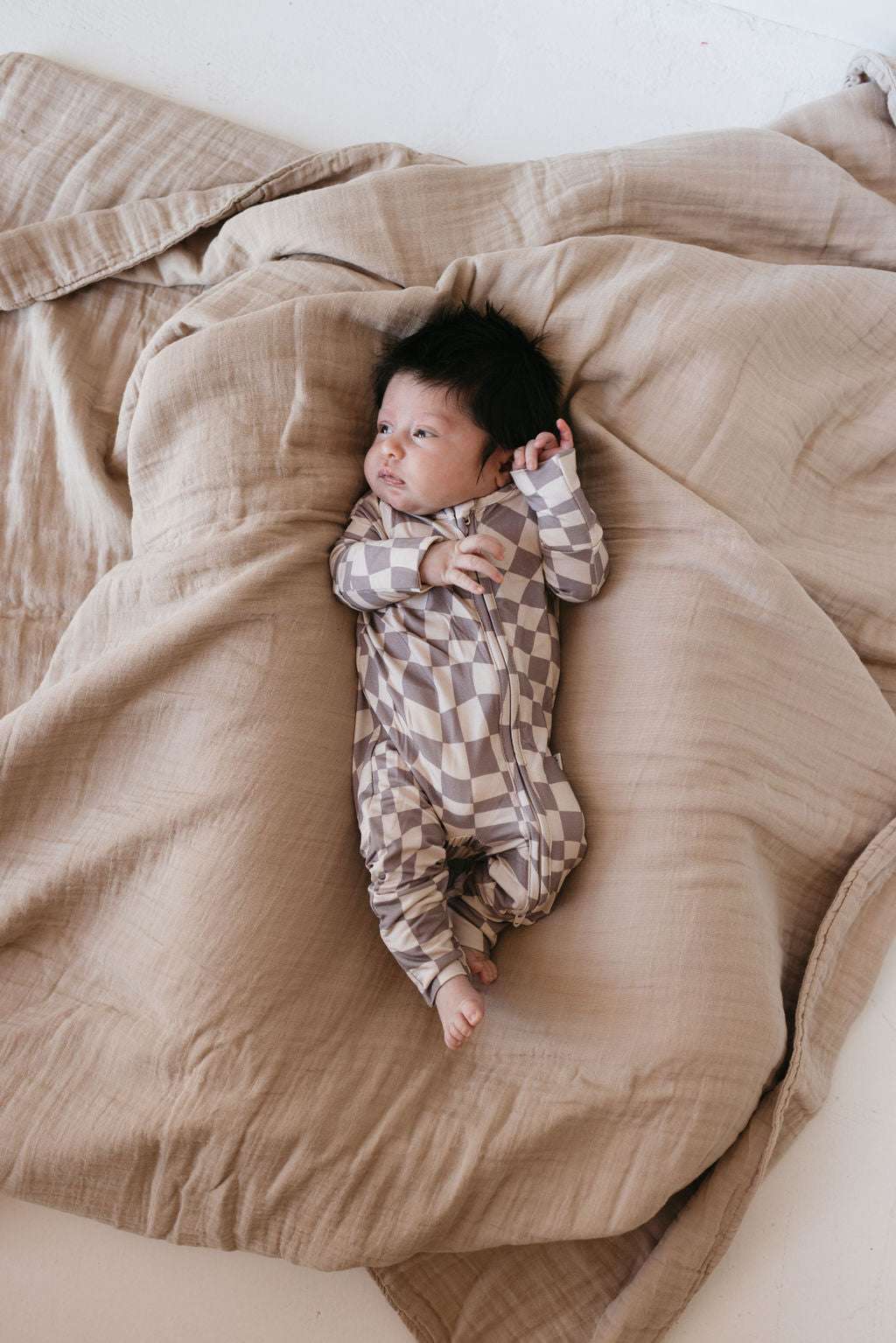 Smokey Wave | Bamboo Zip Pajamas Milk & Baby