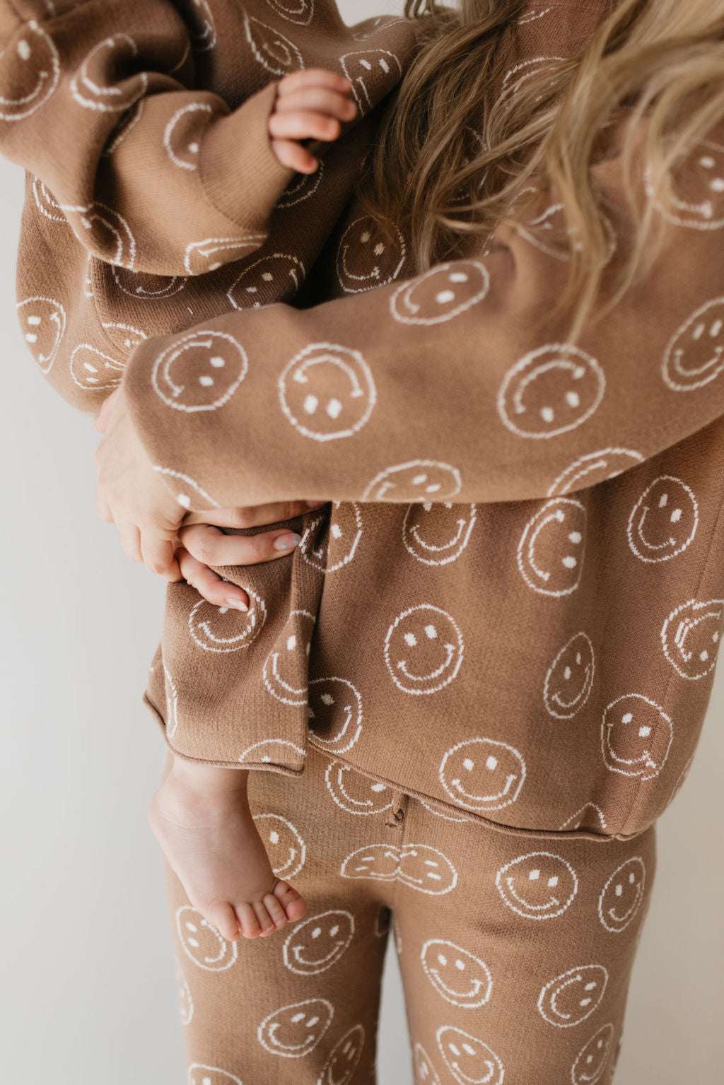 Just Smile Tan | Women's Knit Pant Set Milk & Baby