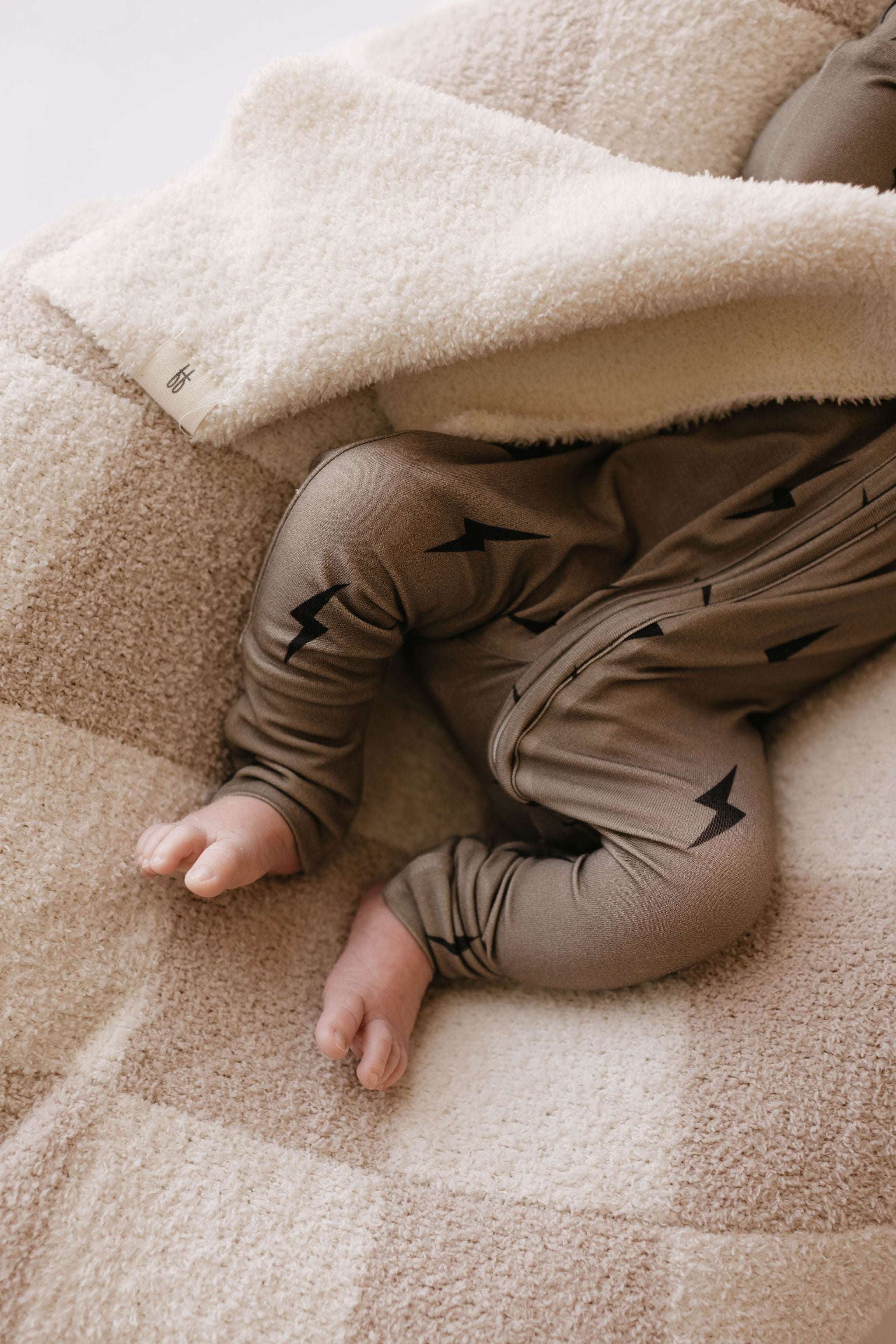 Brown & Black Lightning Bolt | Bamboo Zip Pajamas Milk & Baby