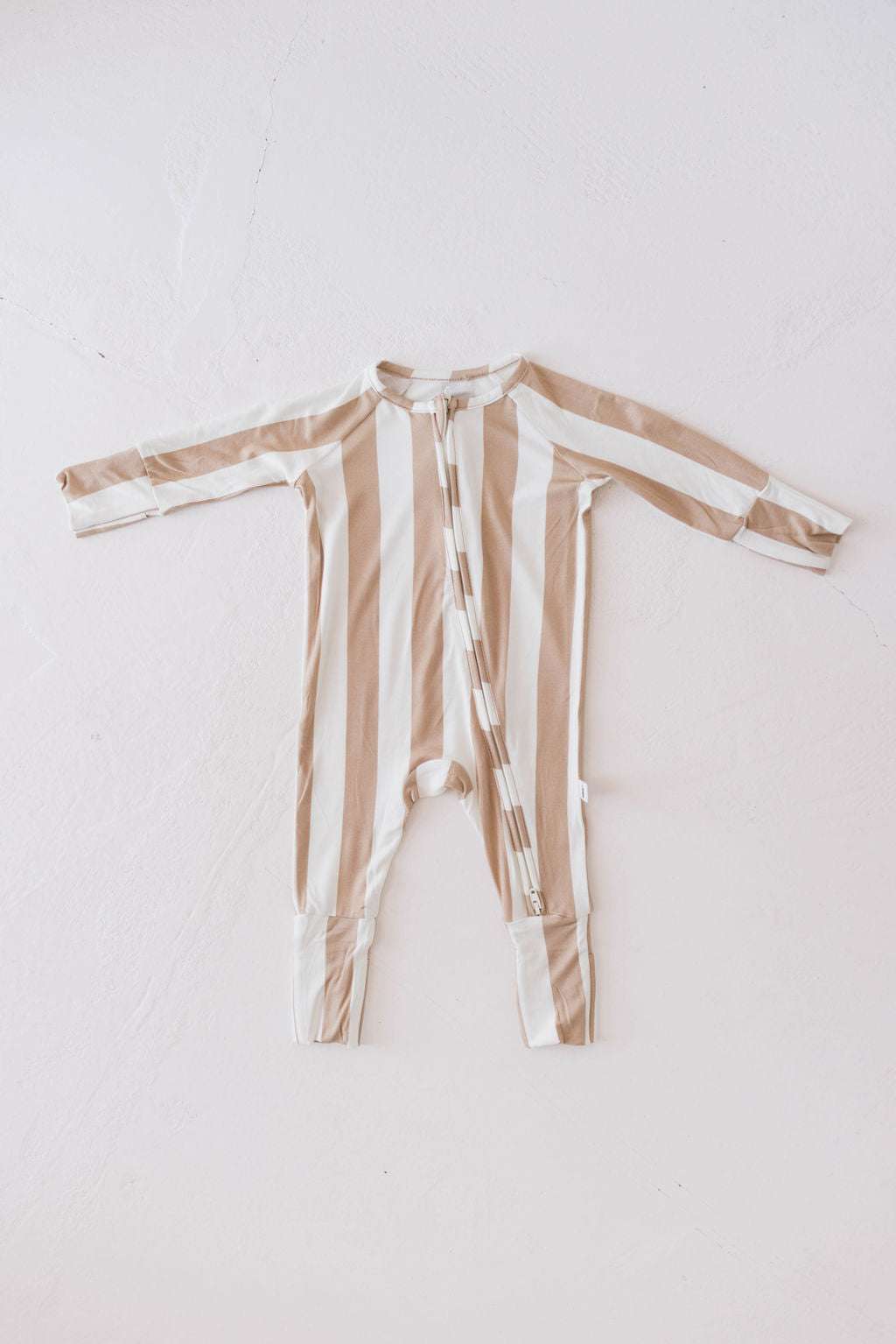 Kal Stripe | Bamboo Zip Pajamas Milk & Baby