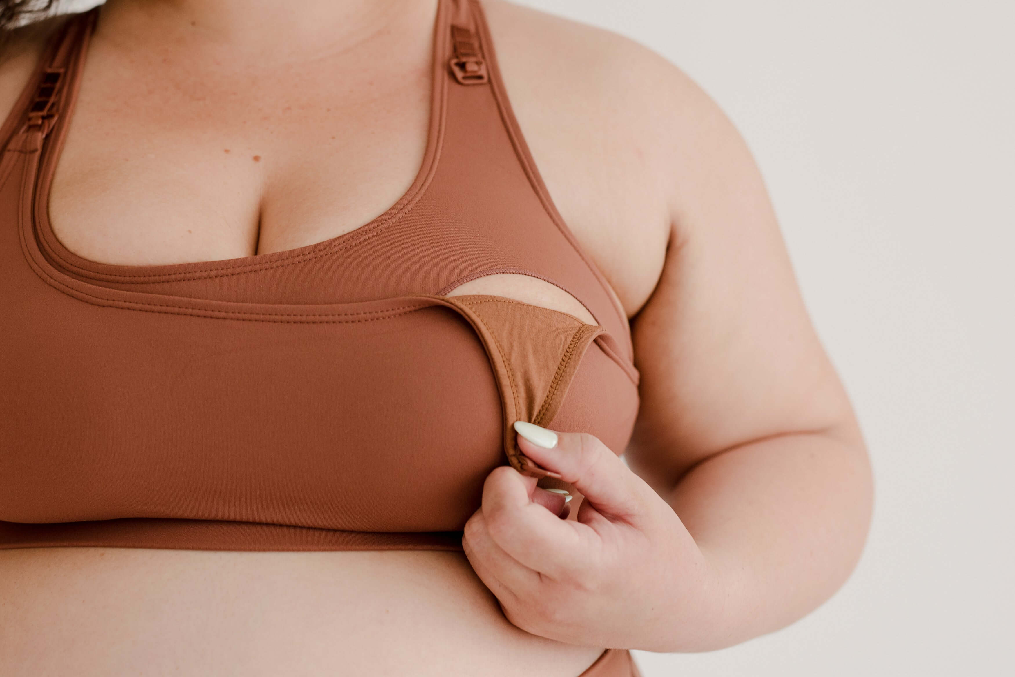 The Baby Mama Full Support Nursing Bra | Bare Down | Milk & Baby