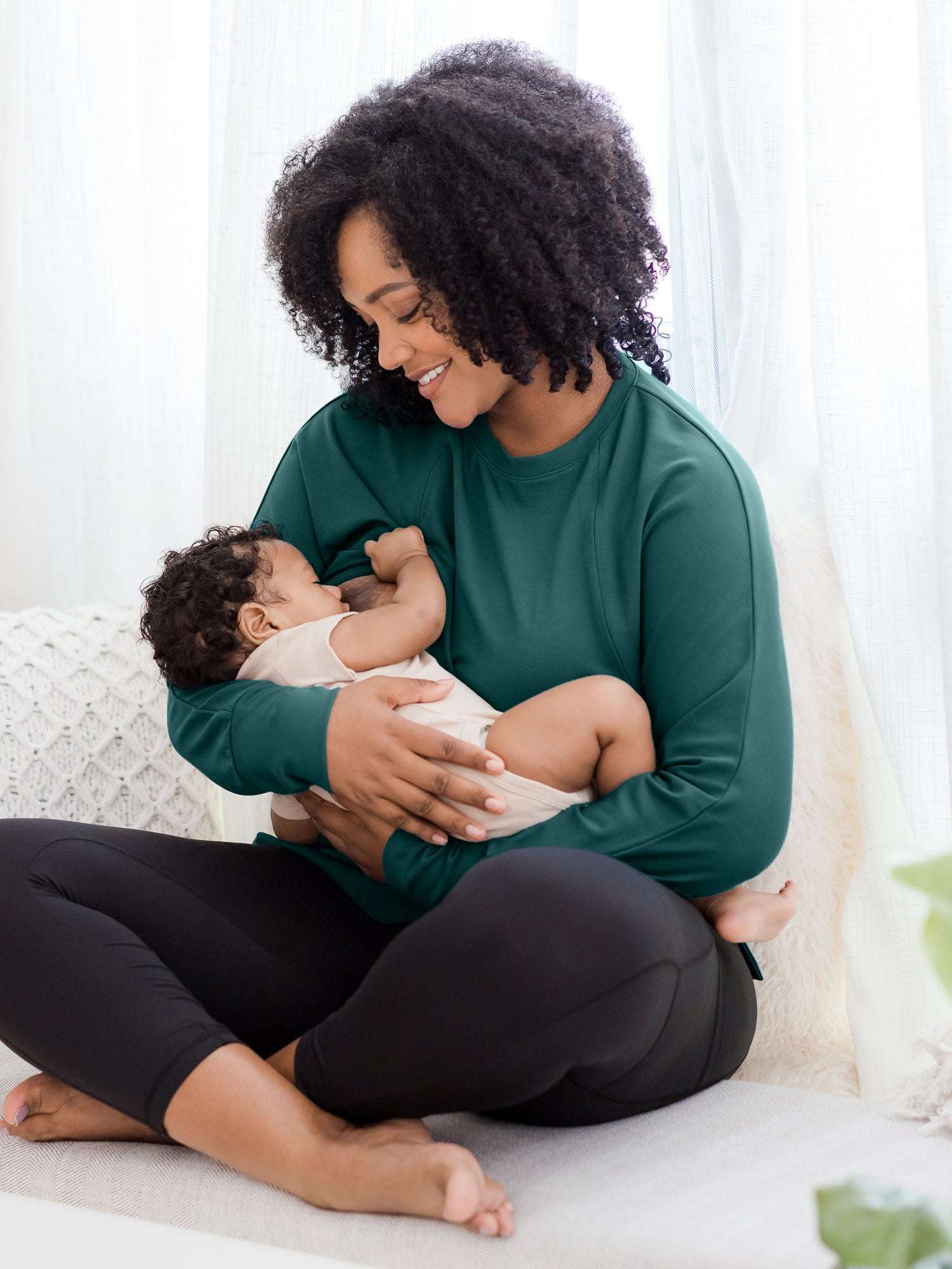 Bamboo Maternity & Nursing Crew Neck Sweatshirt | Evergreen Milk & Baby