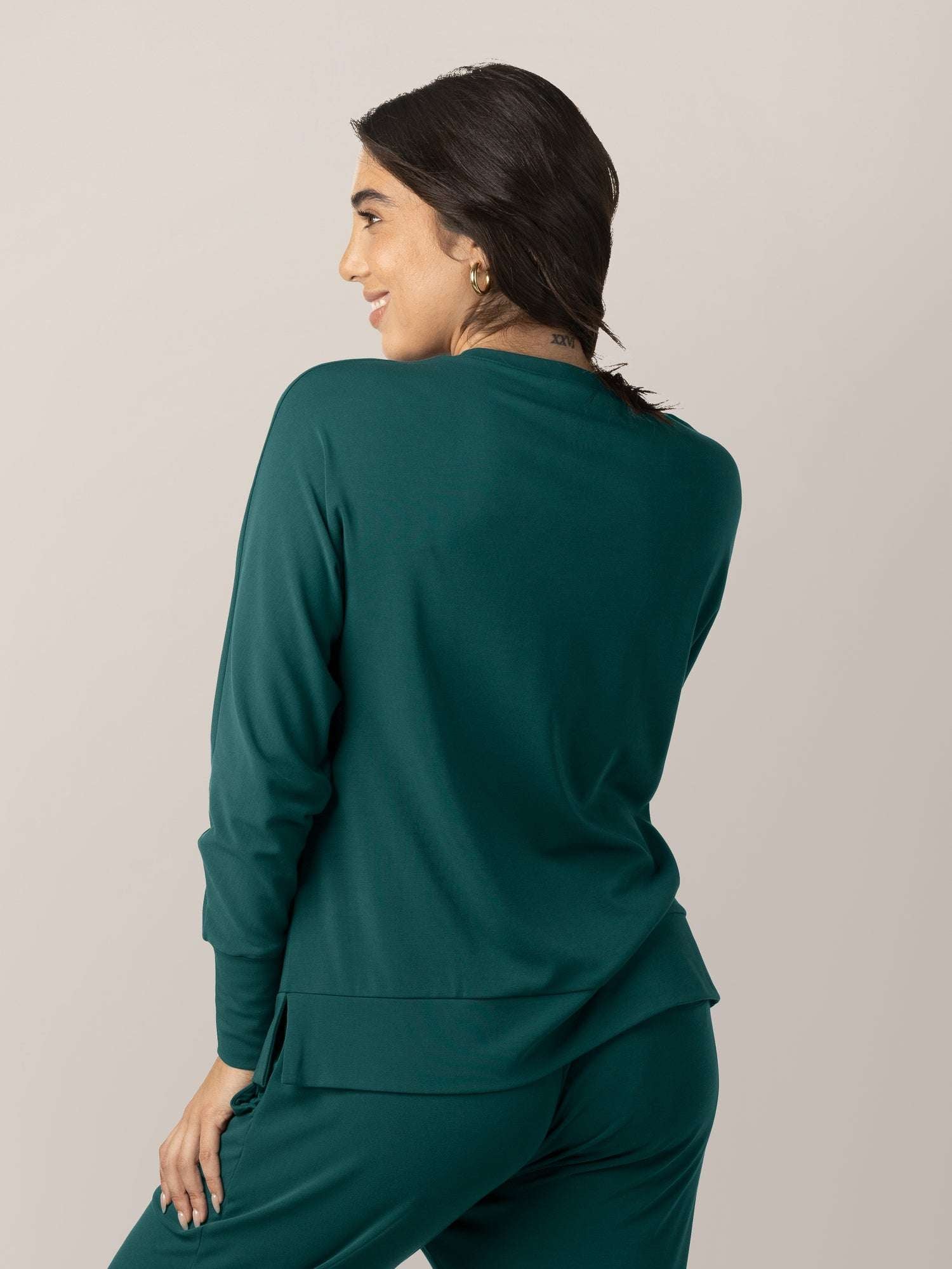 Bamboo Maternity & Nursing Crew Neck Sweatshirt | Evergreen Milk & Baby