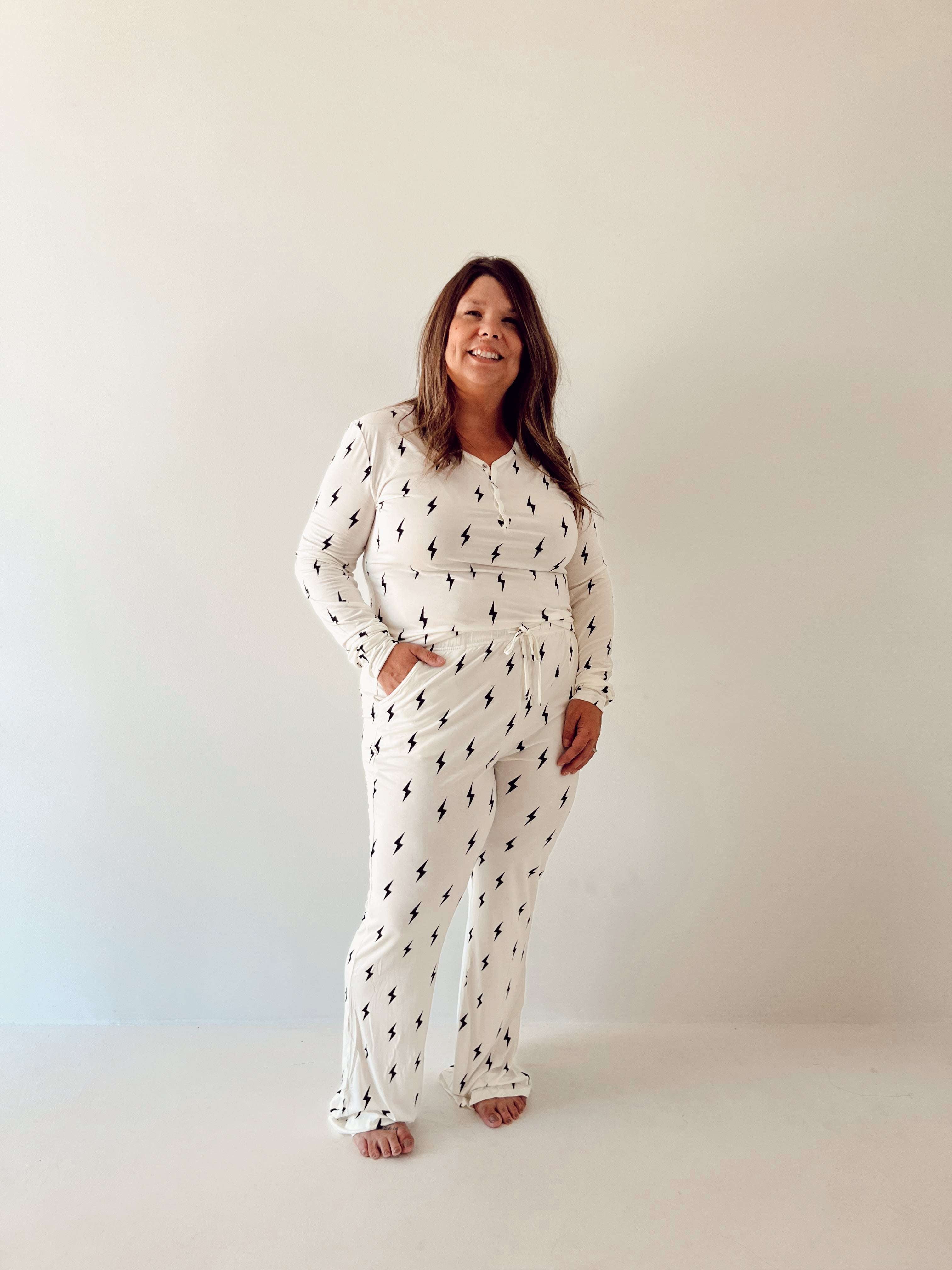 White & Black Lightning Bolt | Women's Bamboo Pajamas Milk & Baby