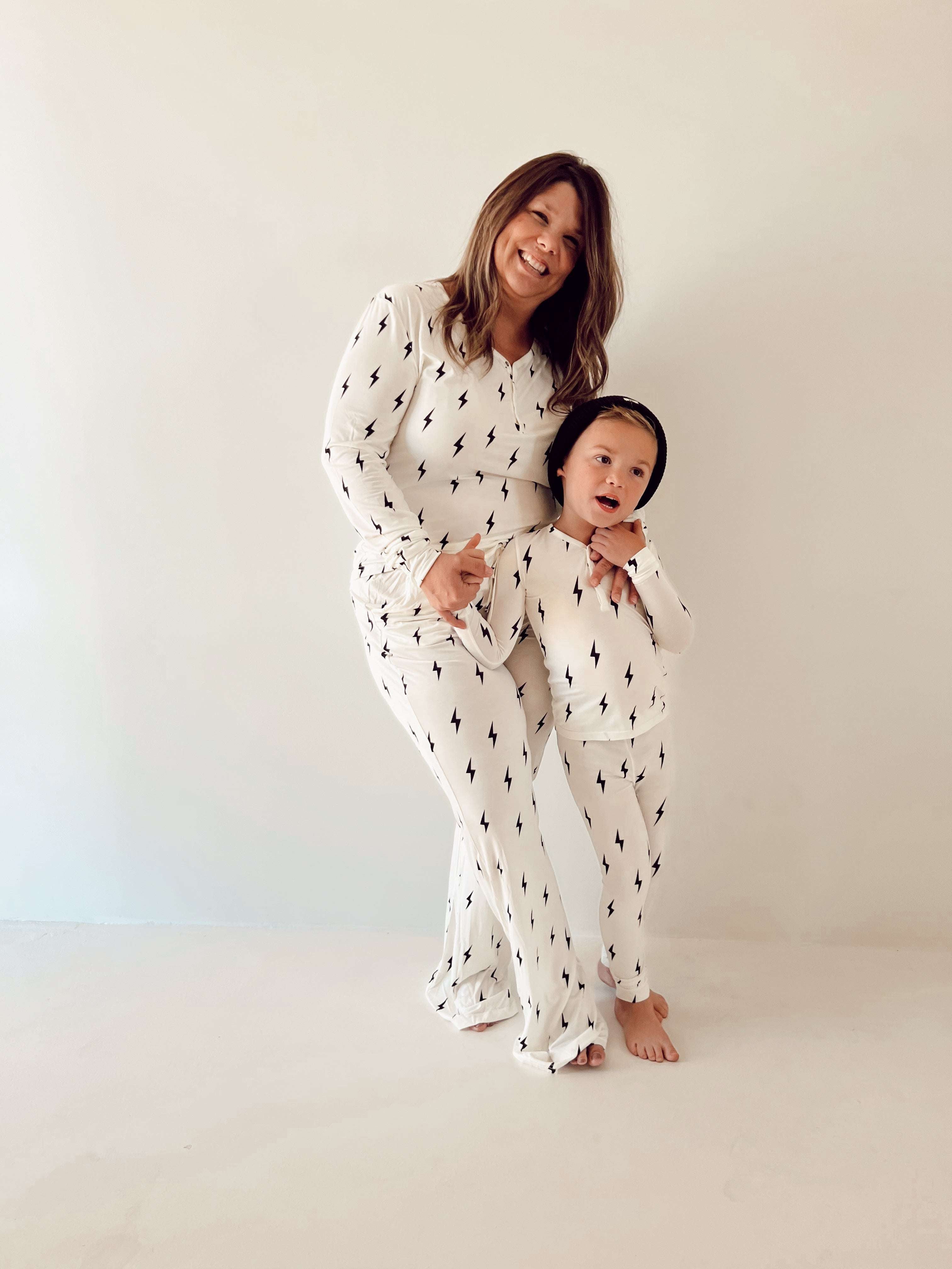 White & Black Lightning Bolt | Women's Bamboo Pajamas Milk & Baby