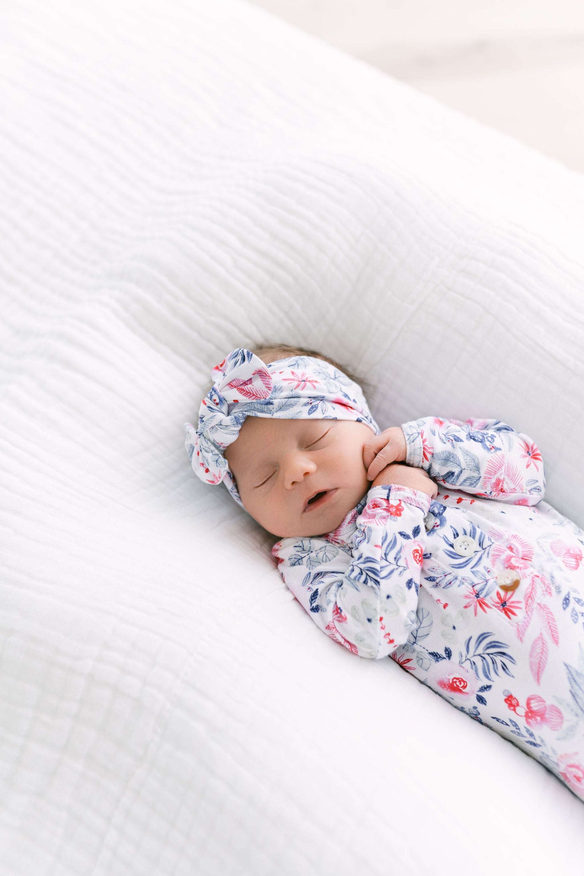 Stroller Society Knotted Baby Gown and Hat Set with Headband | Bloom Milk & Baby