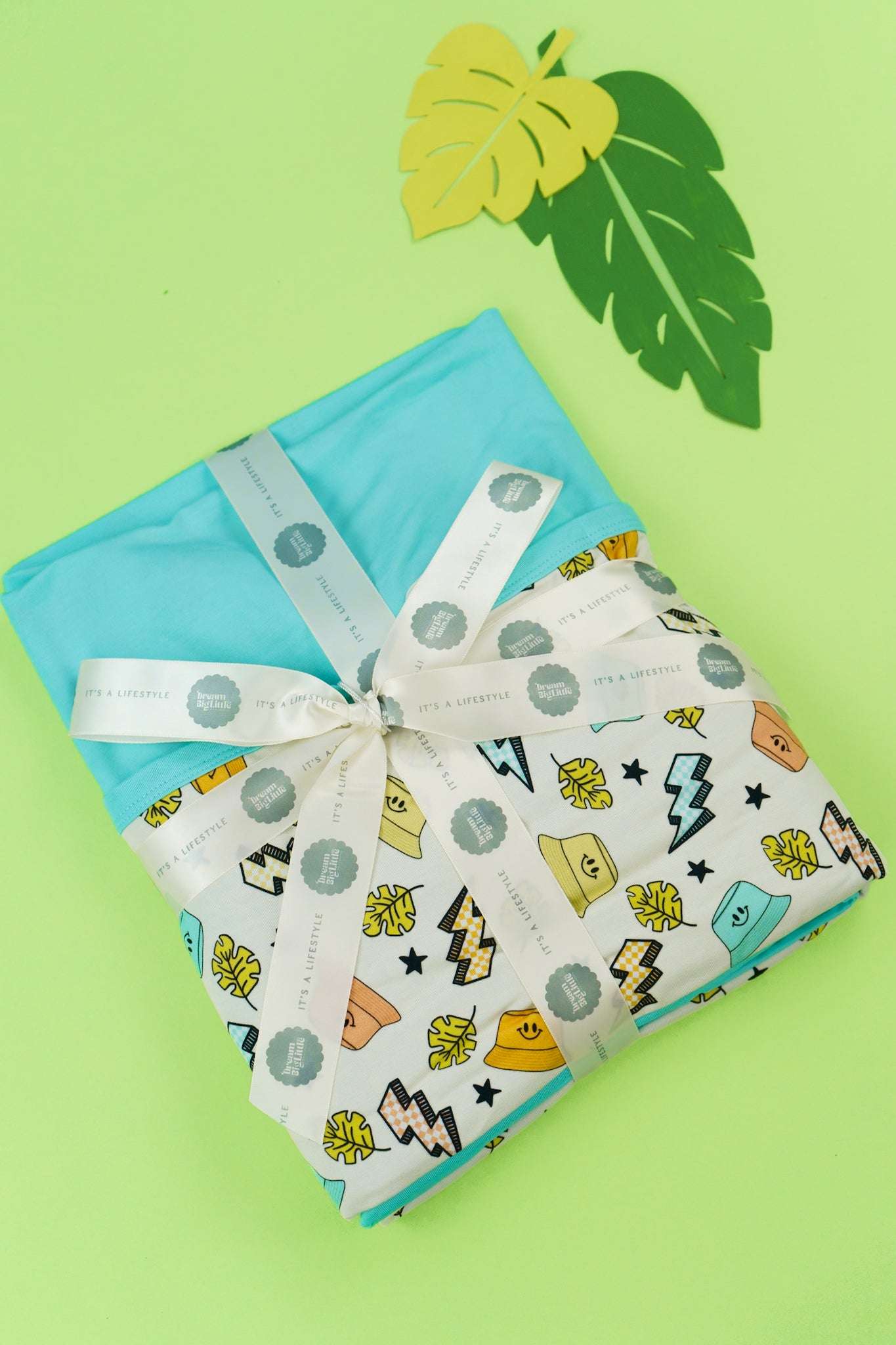 Bolting to the Beach Dream Blanket Milk & Baby