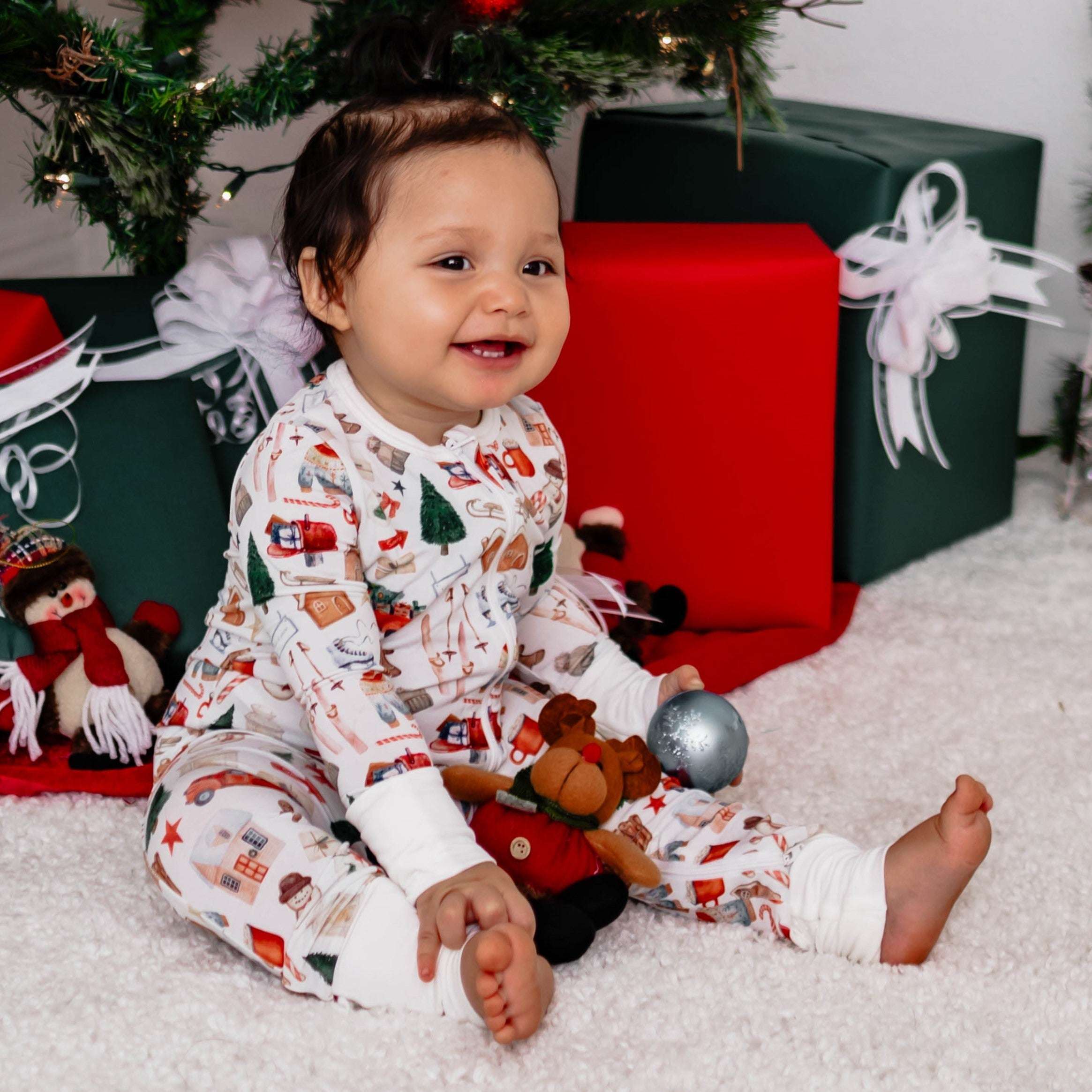 Christmas Classic Convertible Romper Milk & Baby