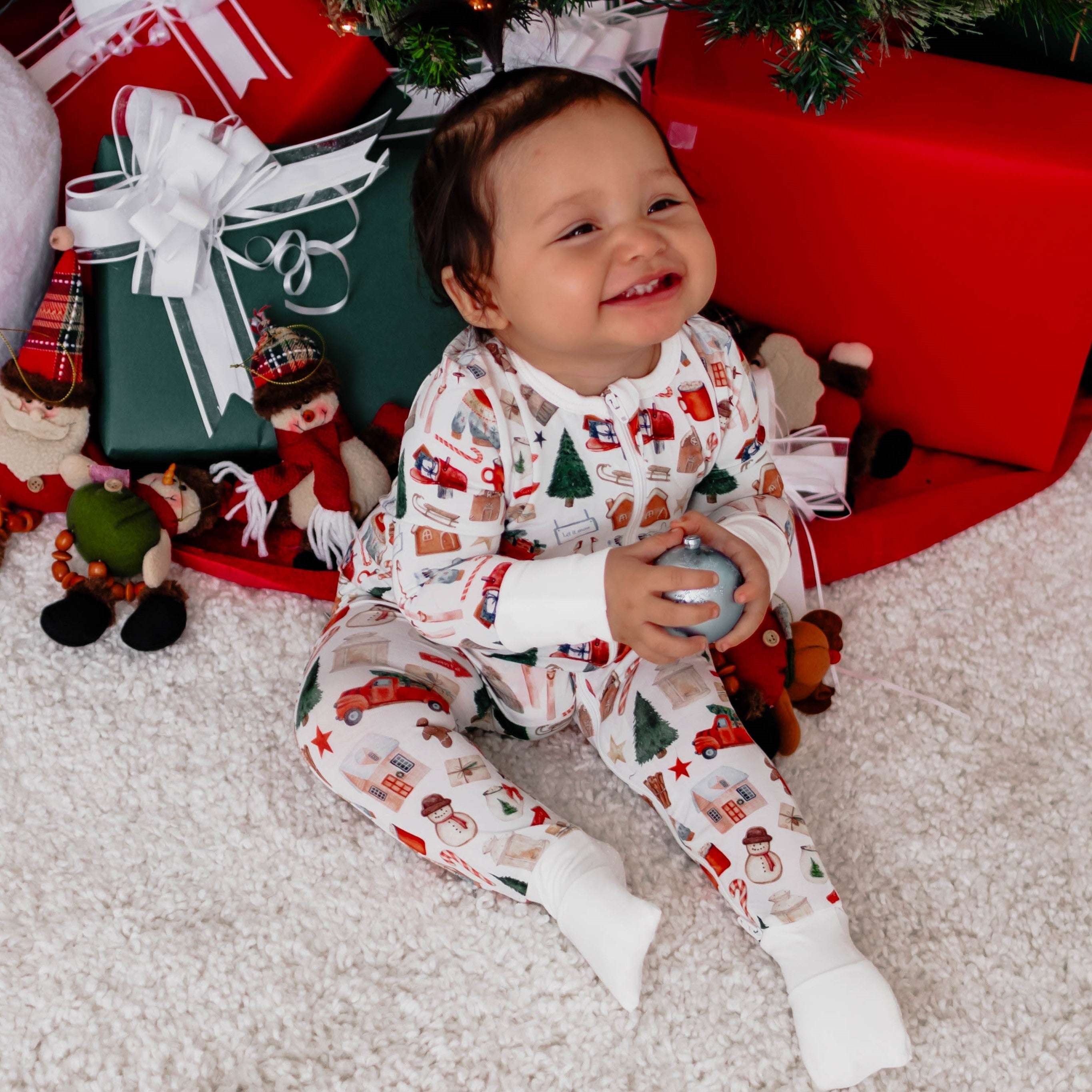 Christmas Classic Convertible Romper Milk & Baby