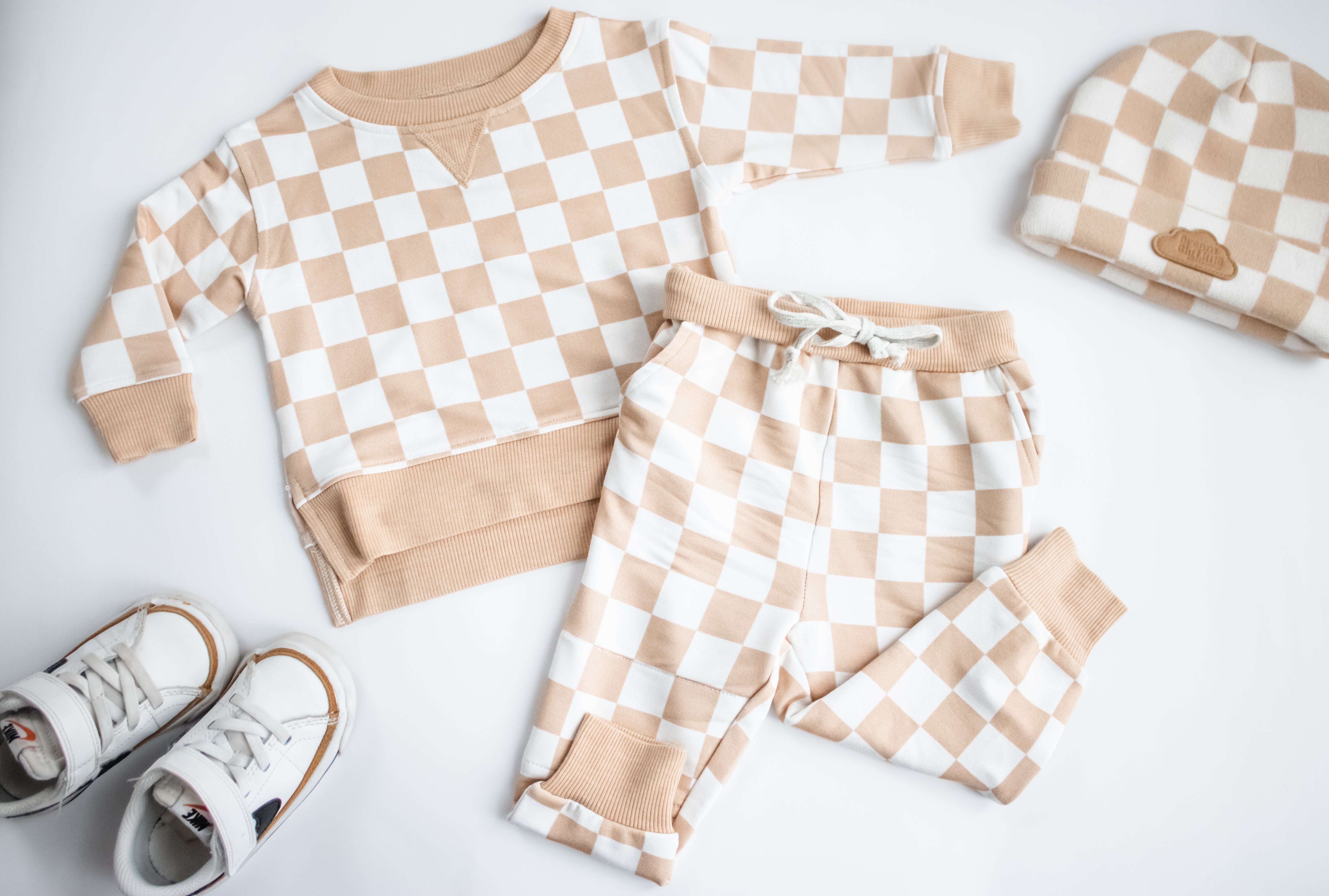 Sandy Checkers Dream Pullover Milk & Baby