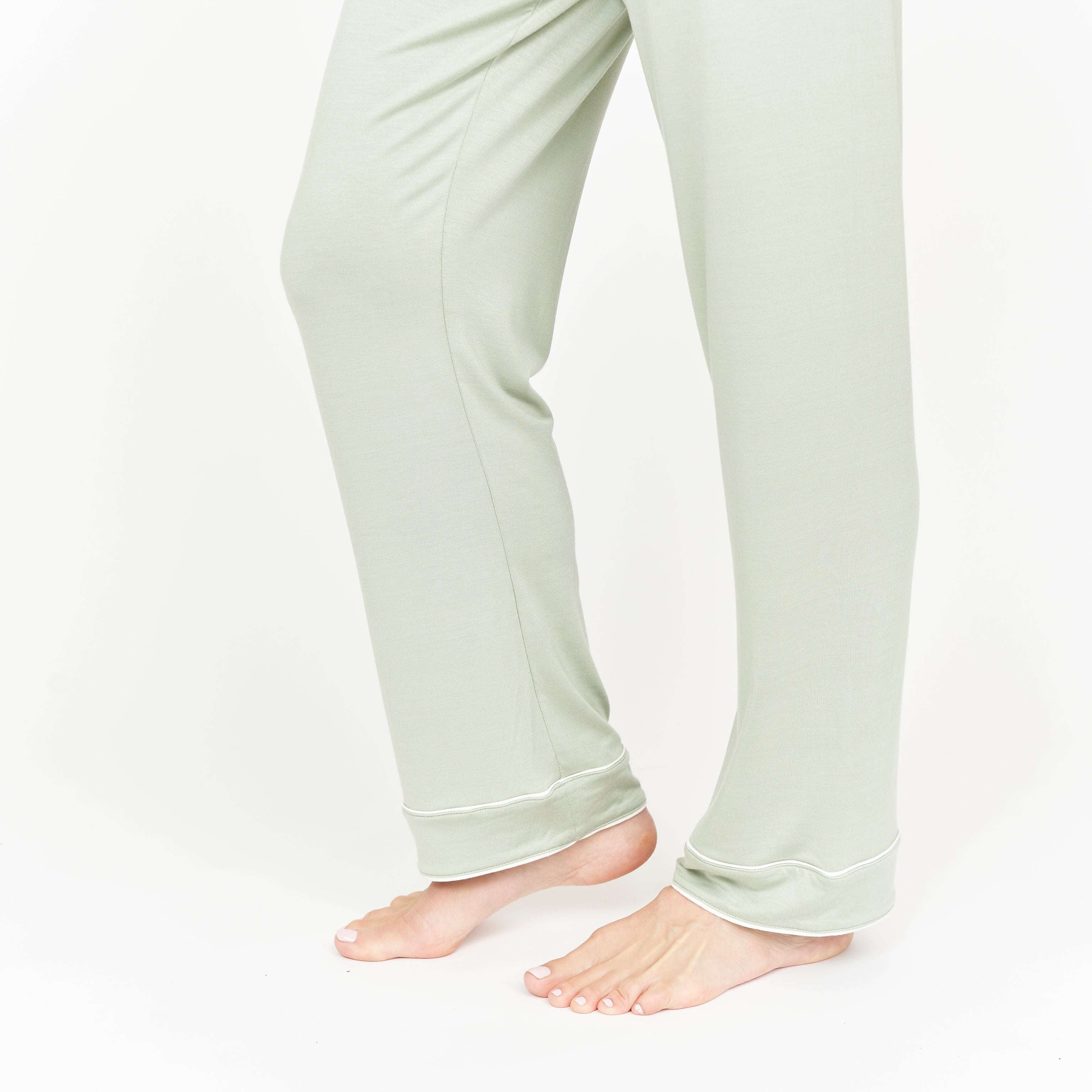 The Sage CloudLuxe Classic Pajama Set Milk & Baby