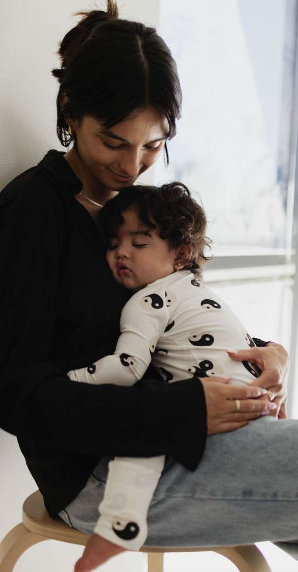 Black & White Yin Yang | Bamboo Zip Pajamas Milk & Baby