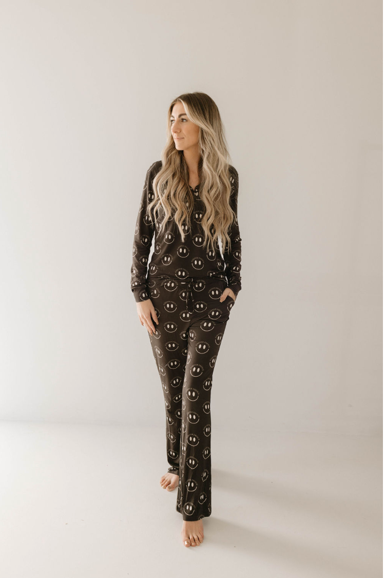 Charcoal & White FF Smile | Women's Bamboo Pajamas Milk & Baby