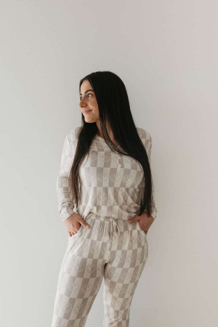 Smile Checkerboard | Women's Bamboo Pajamas Milk & Baby