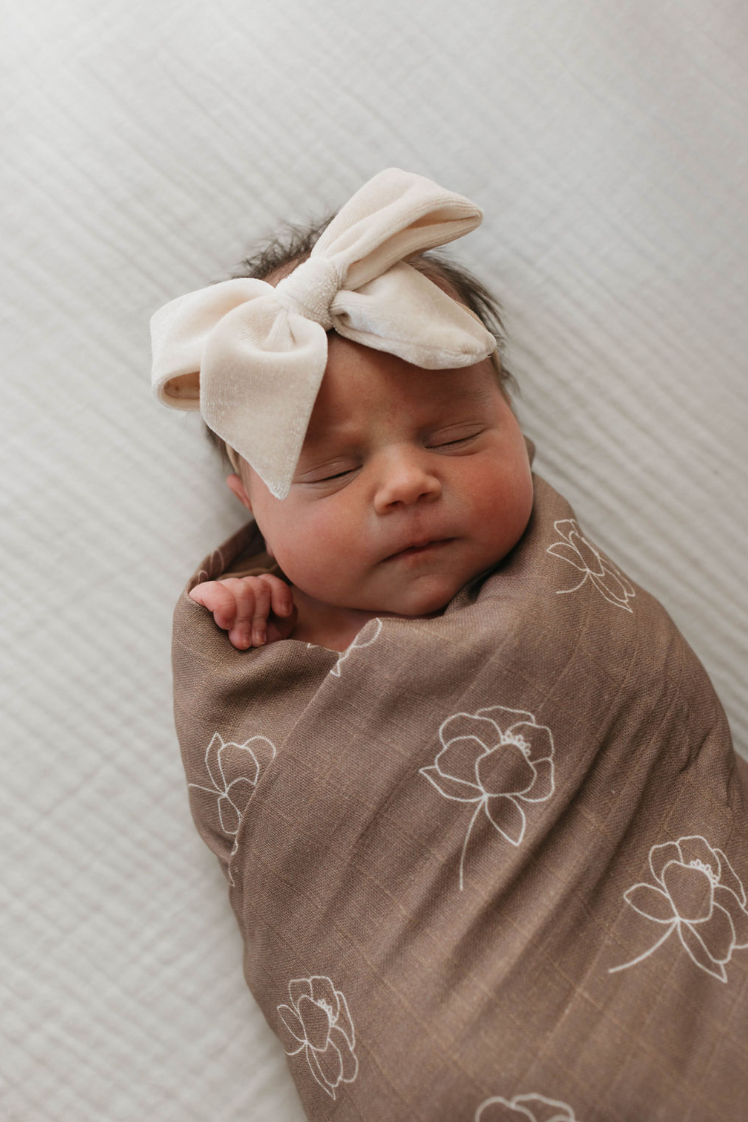 Sweet Dreams Floral | Muslin Swaddle Milk & Baby