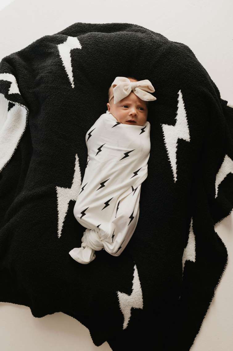 White & Black Lightning Bolt | Bamboo Swaddle Milk & Baby