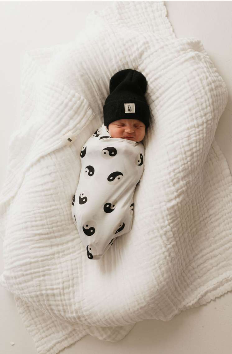 Black & White Yin Yang | Bamboo Infant Swaddle Milk & Baby