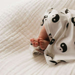 Black & White Yin Yang | Bamboo Infant Swaddle Milk & Baby