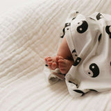 Black & White Yin Yang | Bamboo Infant Swaddle Milk & Baby