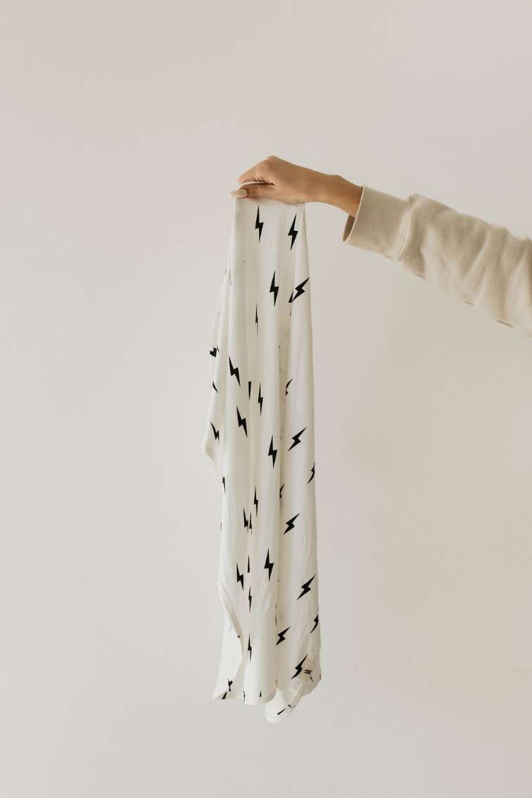 White & Black Lightning Bolt | Bamboo Swaddle Milk & Baby