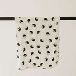 Black & White Yin Yang | Bamboo Infant Swaddle Milk & Baby