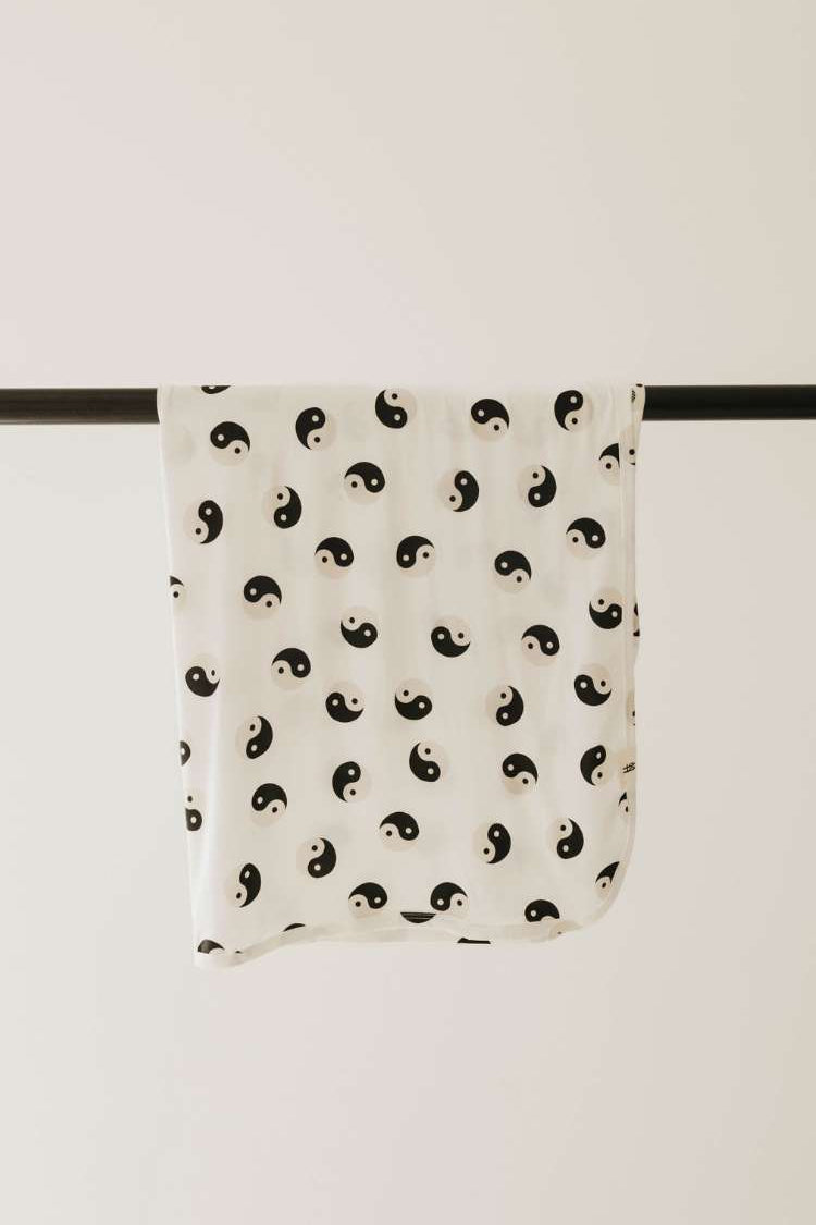 Bamboo Swaddle | Black & White Yin Yang | Milk & Baby