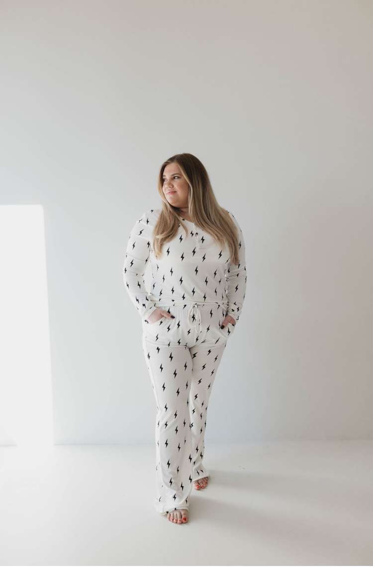 White & Black Lightning Bolt | Women's Bamboo Pajamas Milk & Baby