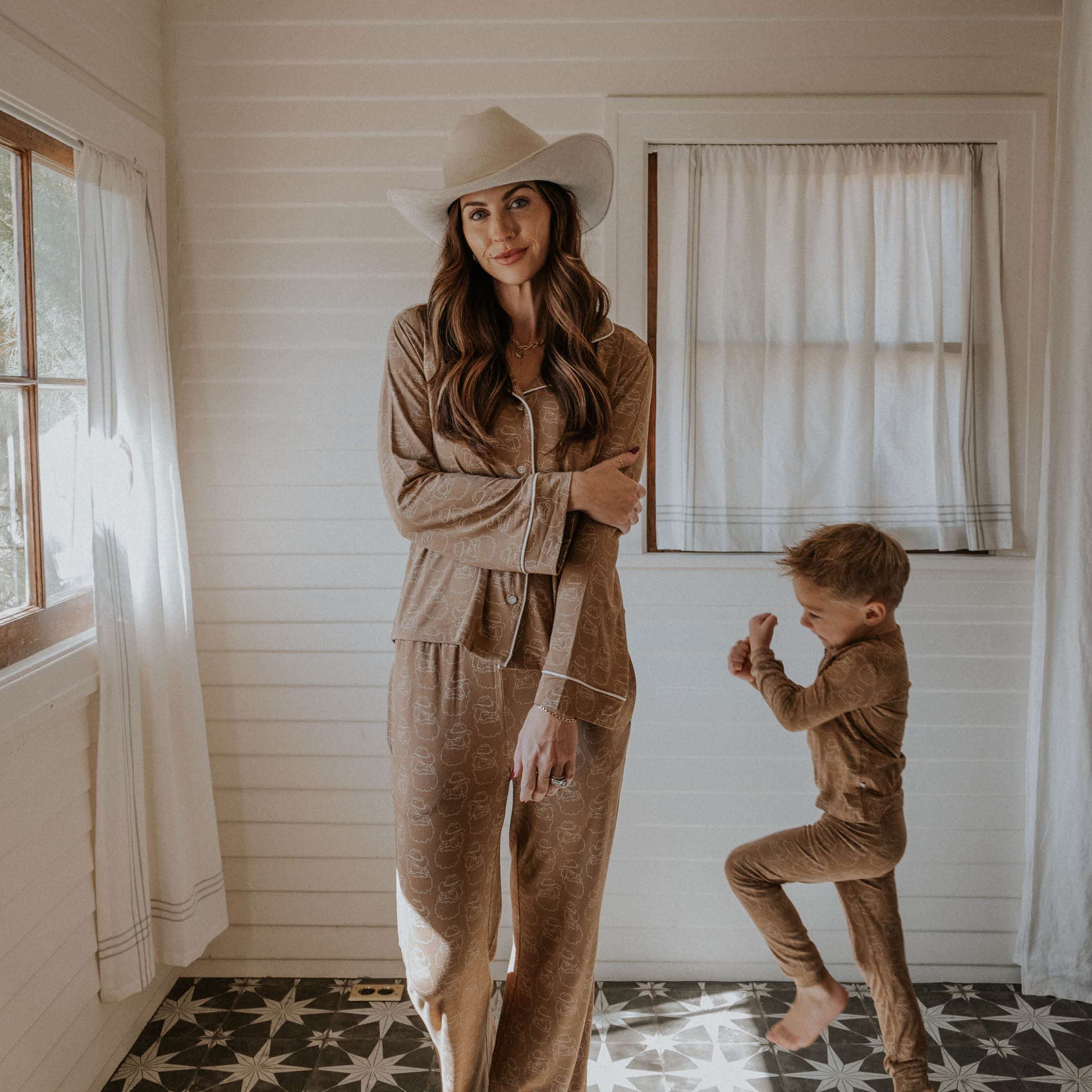 Ranch Santa | Women's Flare Set Milk & Baby