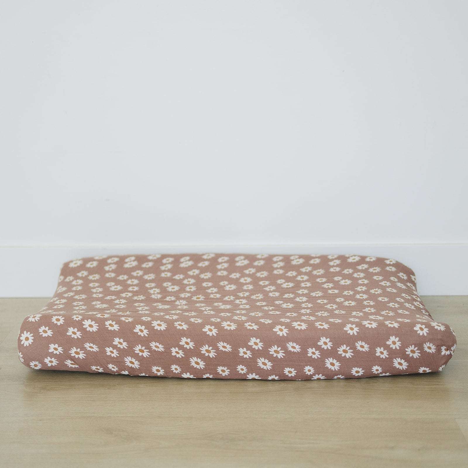 Daisy Dream Muslin Changing Pad Cover Milk & Baby