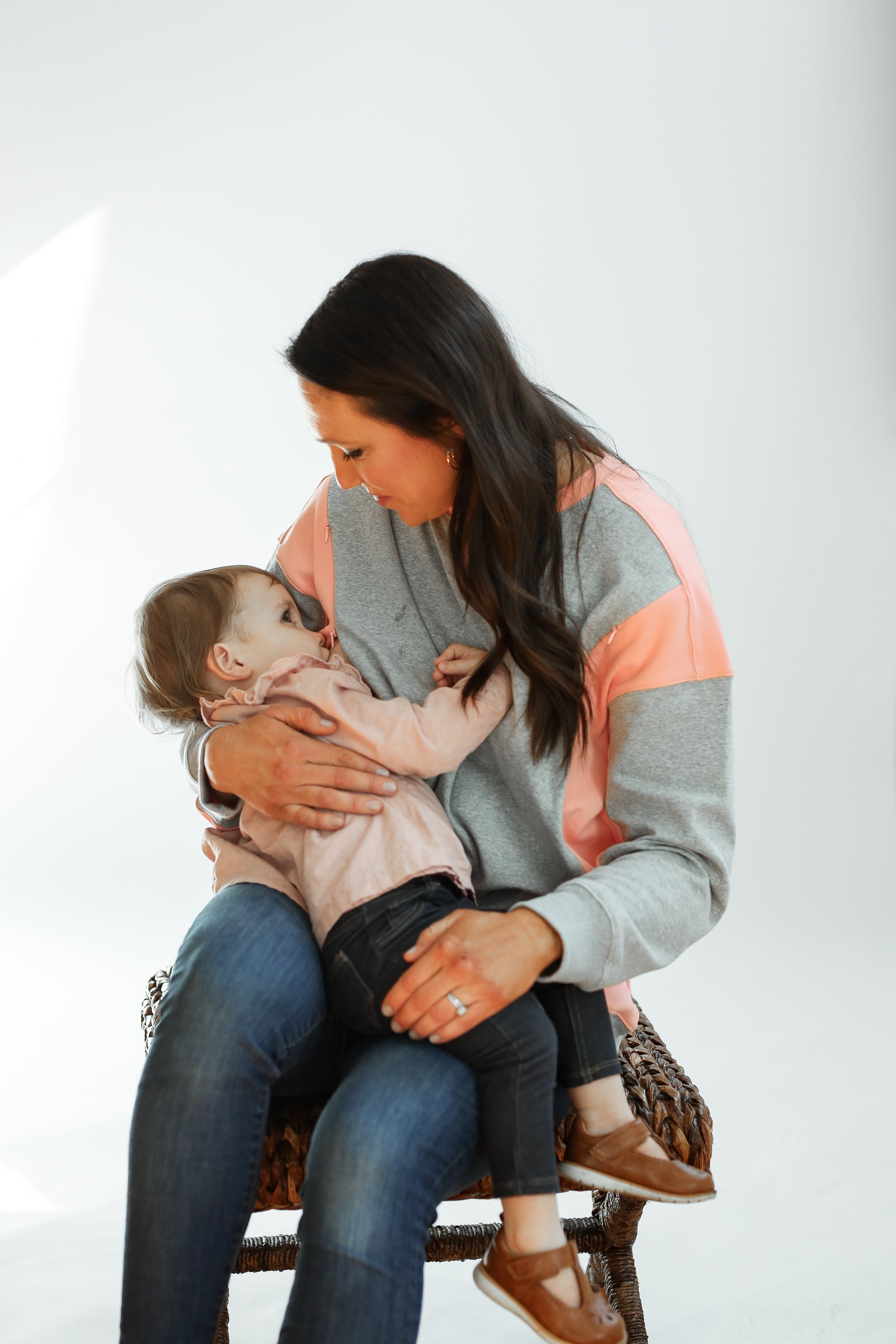 Color Block Nursing Lightweight Sweatshirt | Milk & Baby