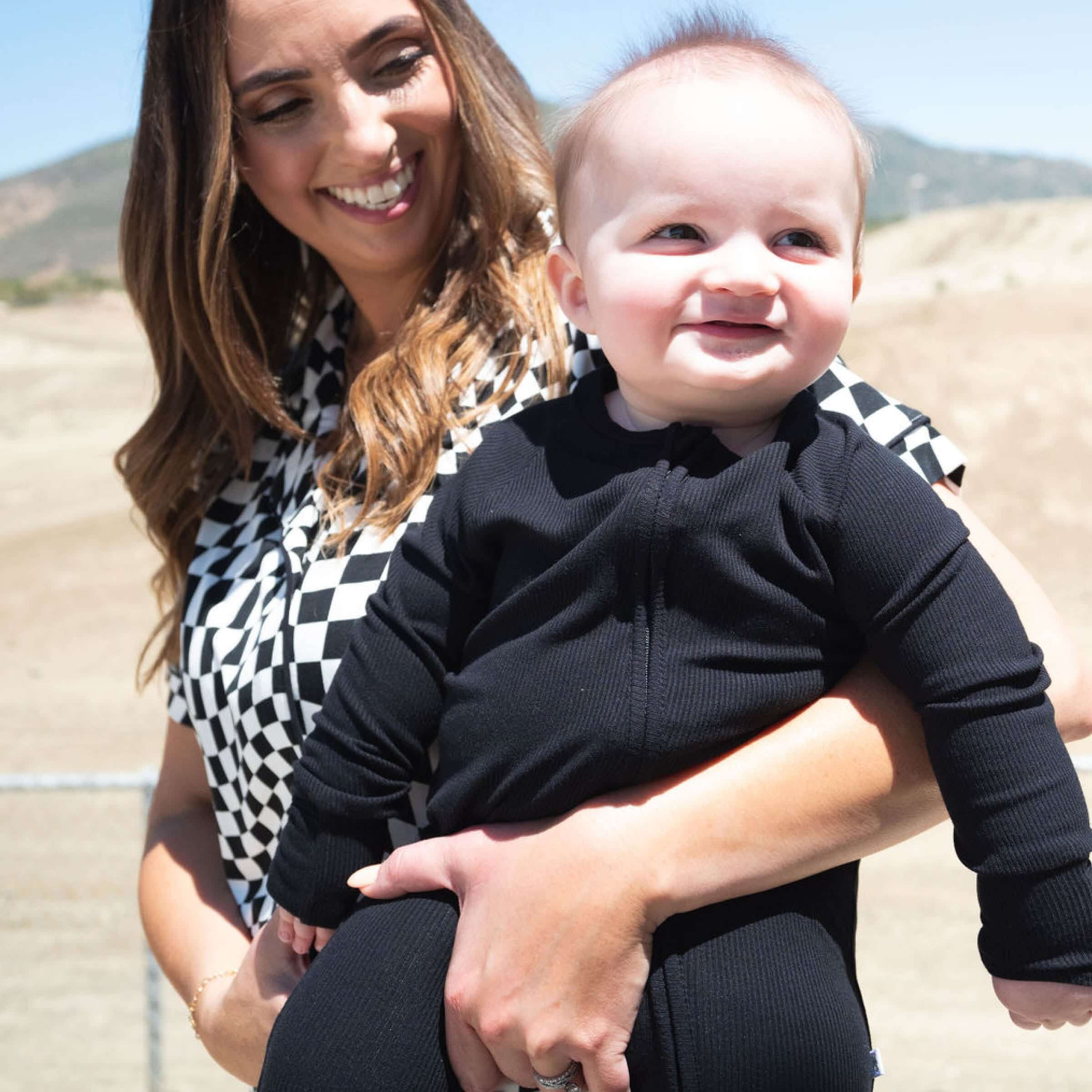 Onyx Ribbed | Bamboo Zip Romper | Milk & Baby