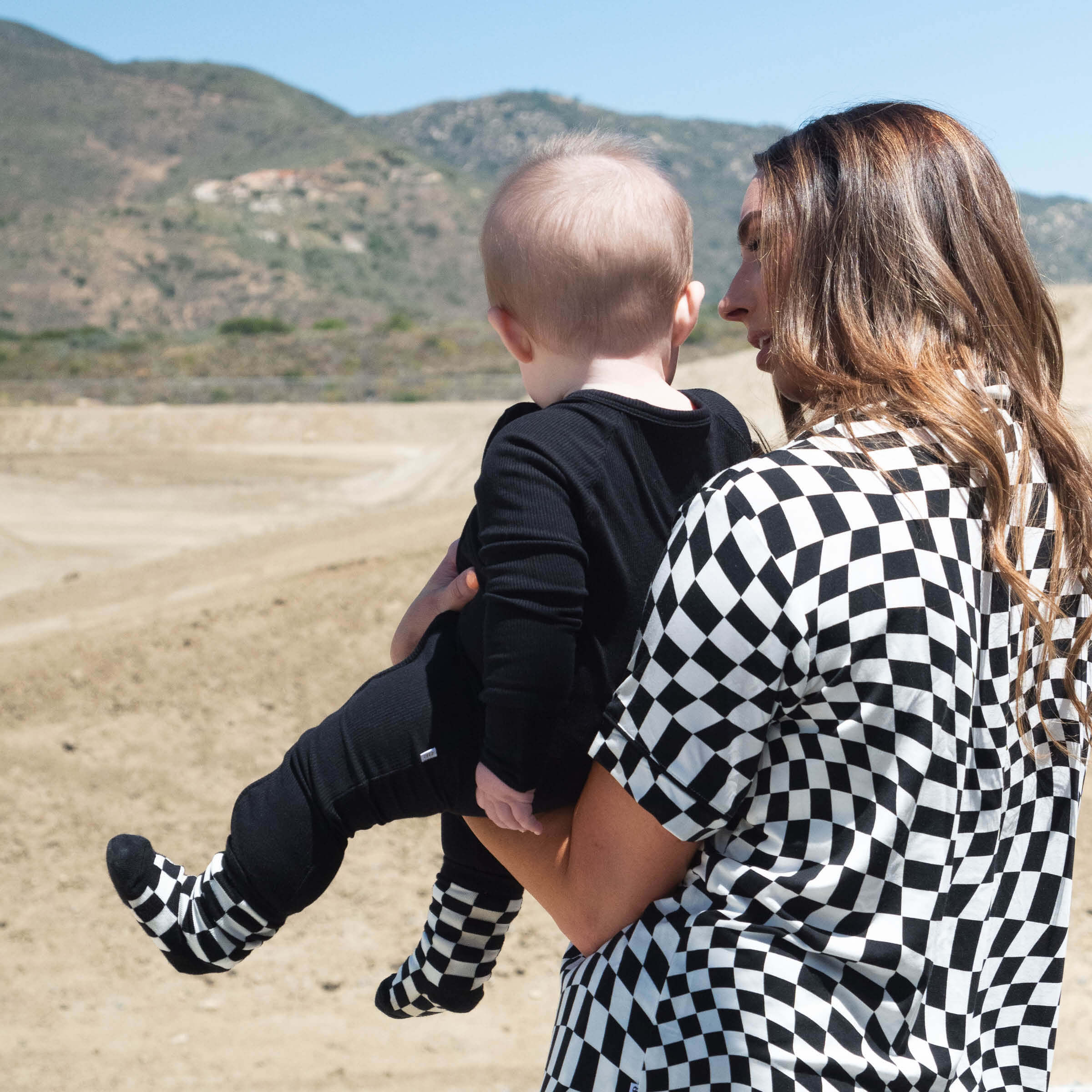 Onyx Ribbed | Bamboo Zip Romper | Milk & Baby